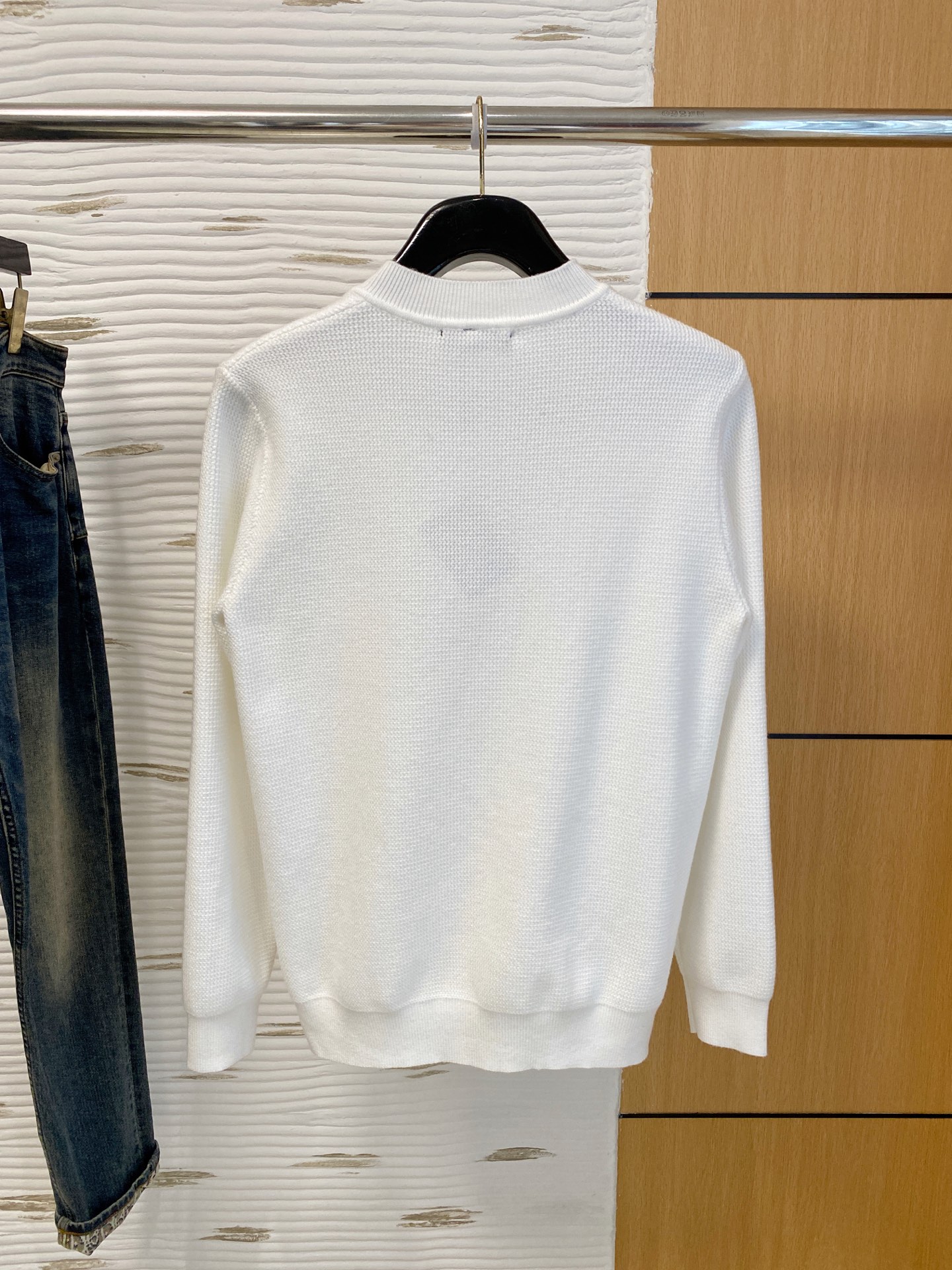 普拉达 2025早秋新款男士羊毛针织衫，专柜在售爆款单品，各大时尚买手明星人手一件的百搭单品。简单时尚甚