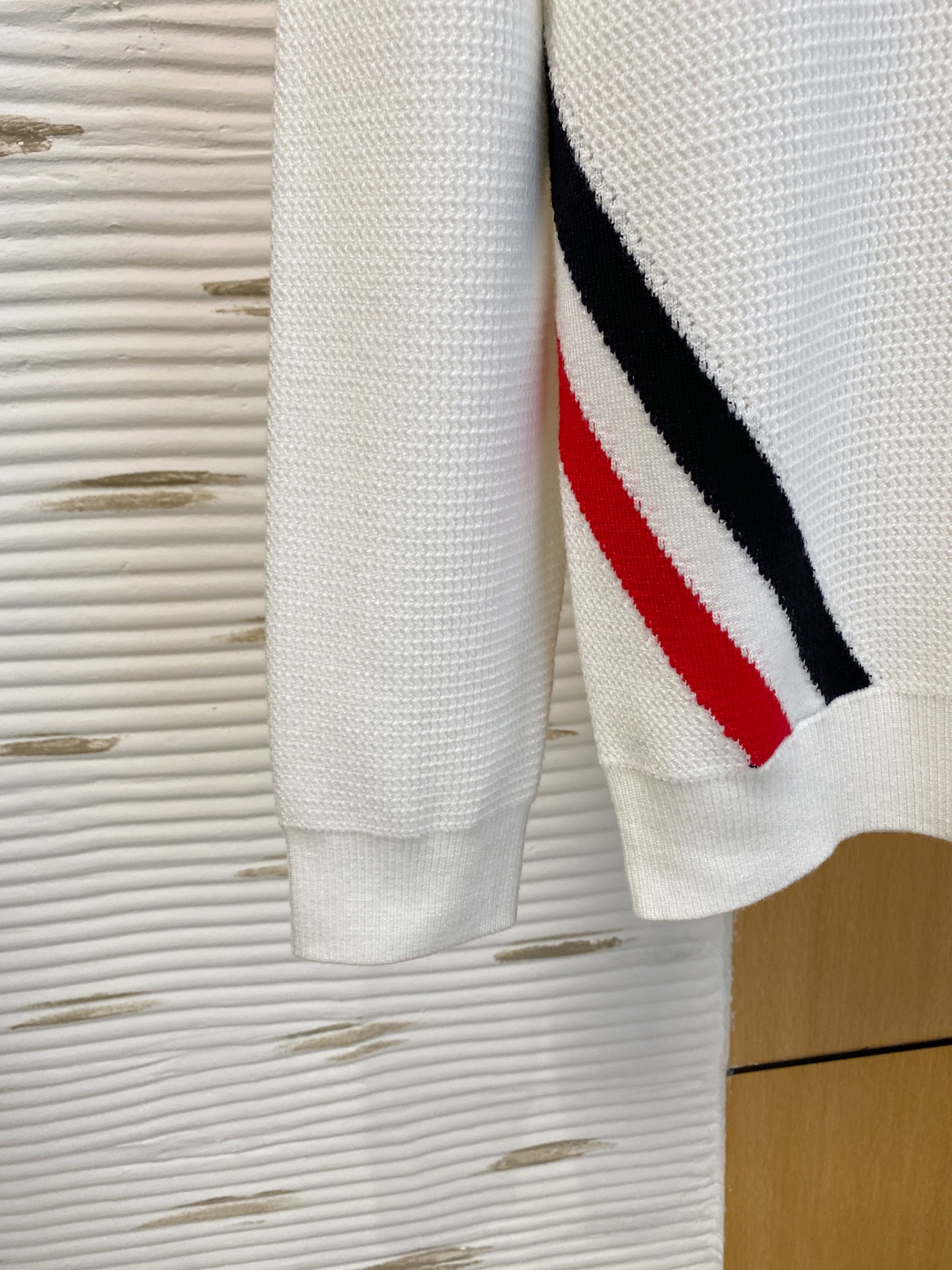 蒙口 2025早秋新款男士羊毛针织衫，专柜在售爆款单品，各大时尚买手明星人手一件的百搭单品。简单时尚甚是