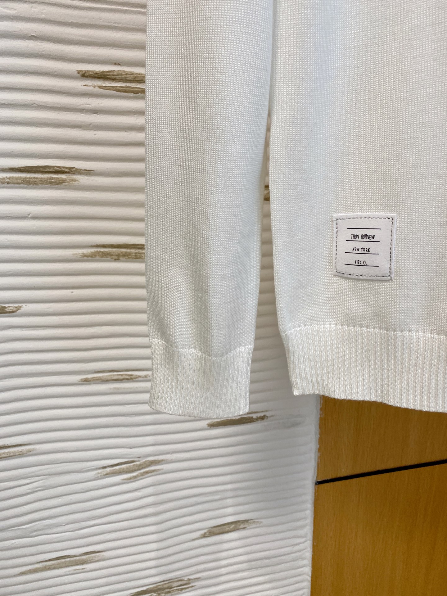 TB 2025早秋新款男士羊毛针织衫，专柜在售爆款单品，各大时尚买手明星人手一件的百搭单品。简单时尚甚是