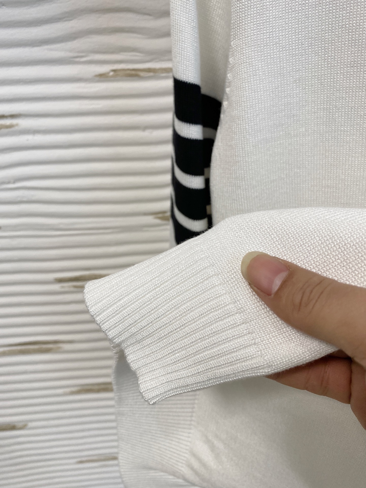 TB 2025早秋新款男士羊毛针织衫，专柜在售爆款单品，各大时尚买手明星人手一件的百搭单品。简单时尚甚是