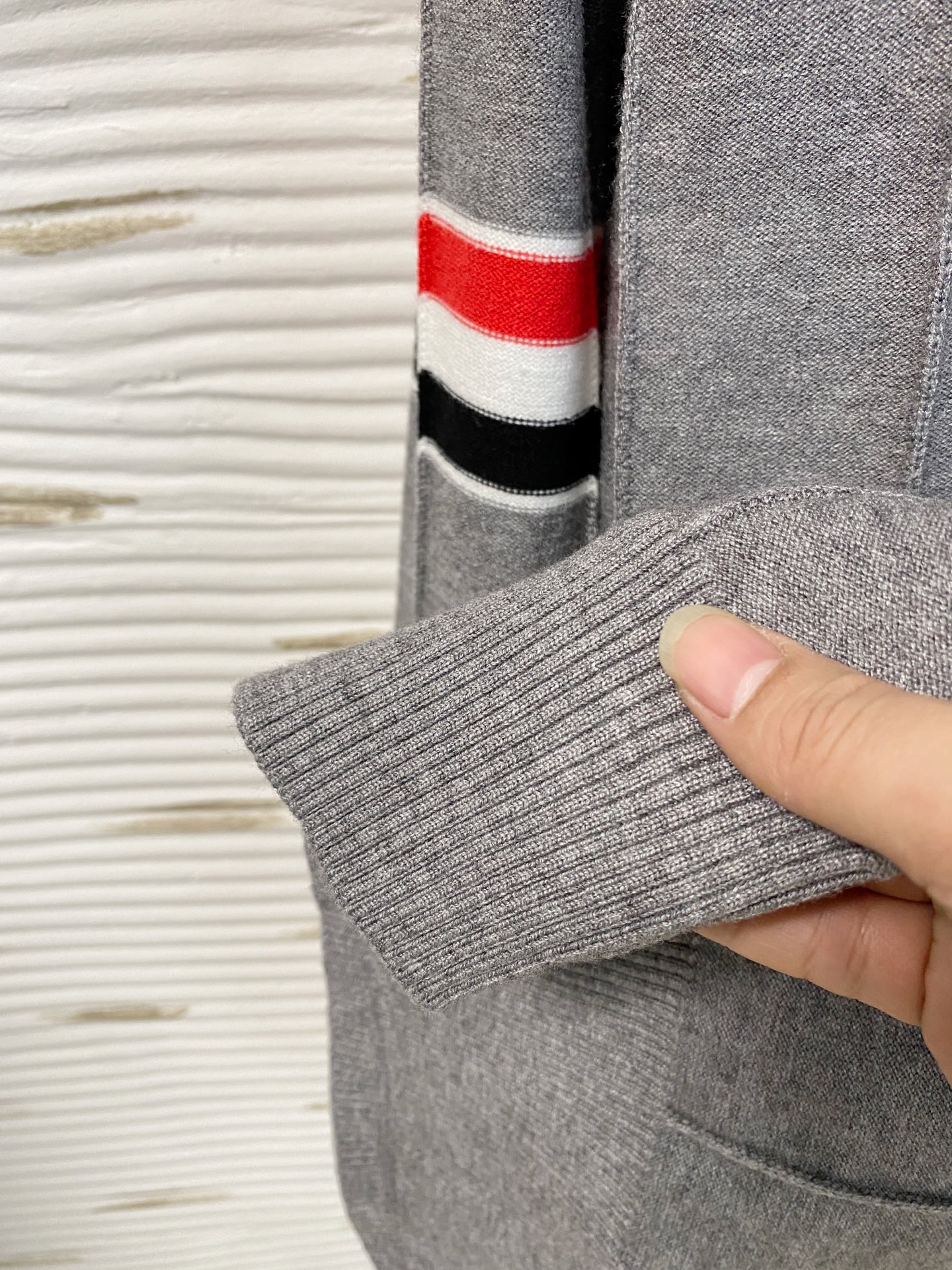 TB 2025早秋新款男士羊毛针织衫，专柜在售爆款单品，各大时尚买手明星人手一件的百搭单品。简单时尚甚是