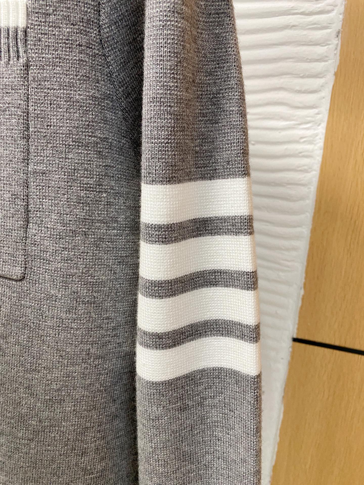 TB 2025早秋新款男士羊毛针织衫，专柜在售爆款单品，各大时尚买手明星人手一件的百搭单品。简单时尚甚是