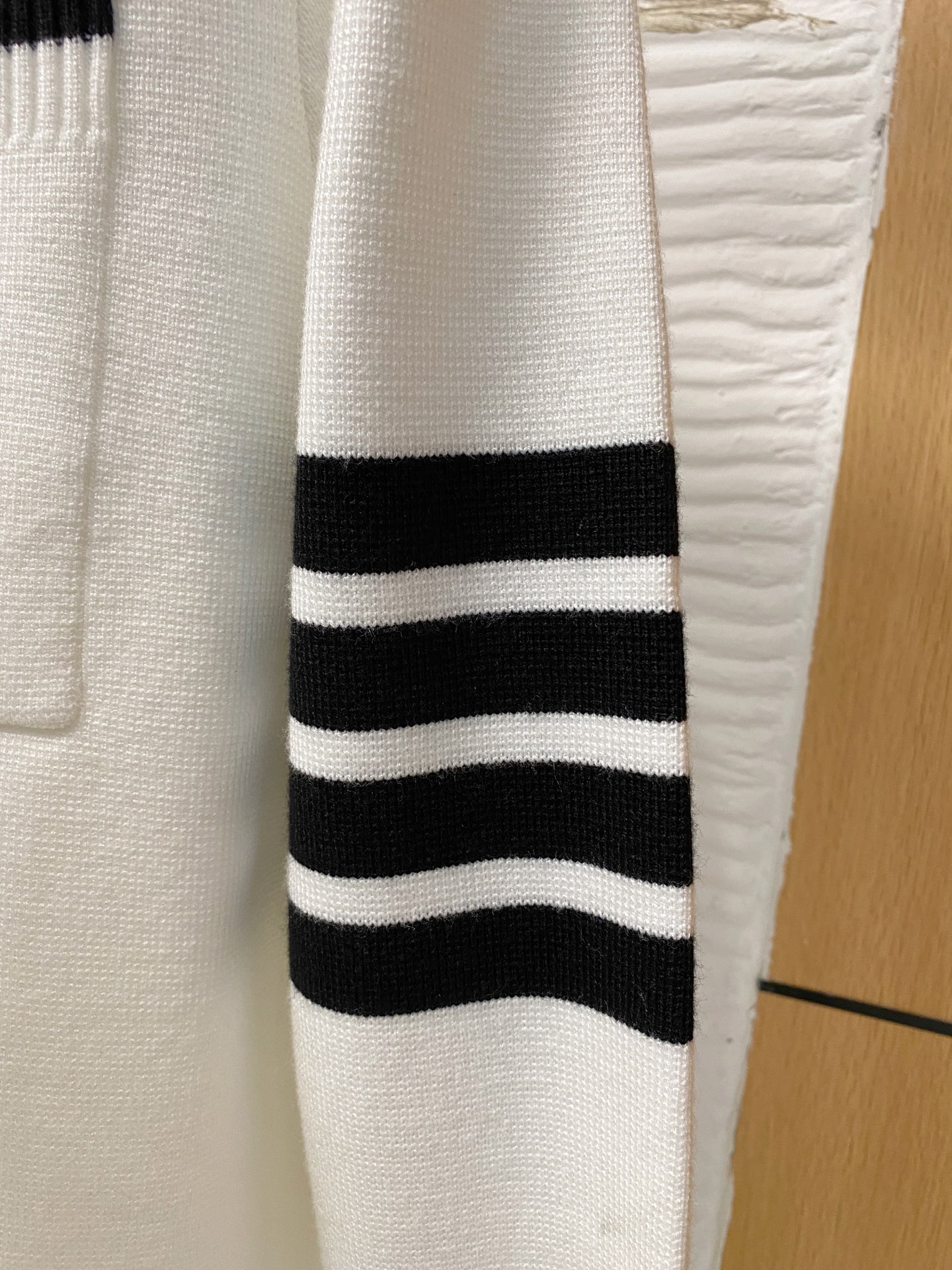 TB 2025早秋新款男士羊毛针织衫，专柜在售爆款单品，各大时尚买手明星人手一件的百搭单品。简单时尚甚是