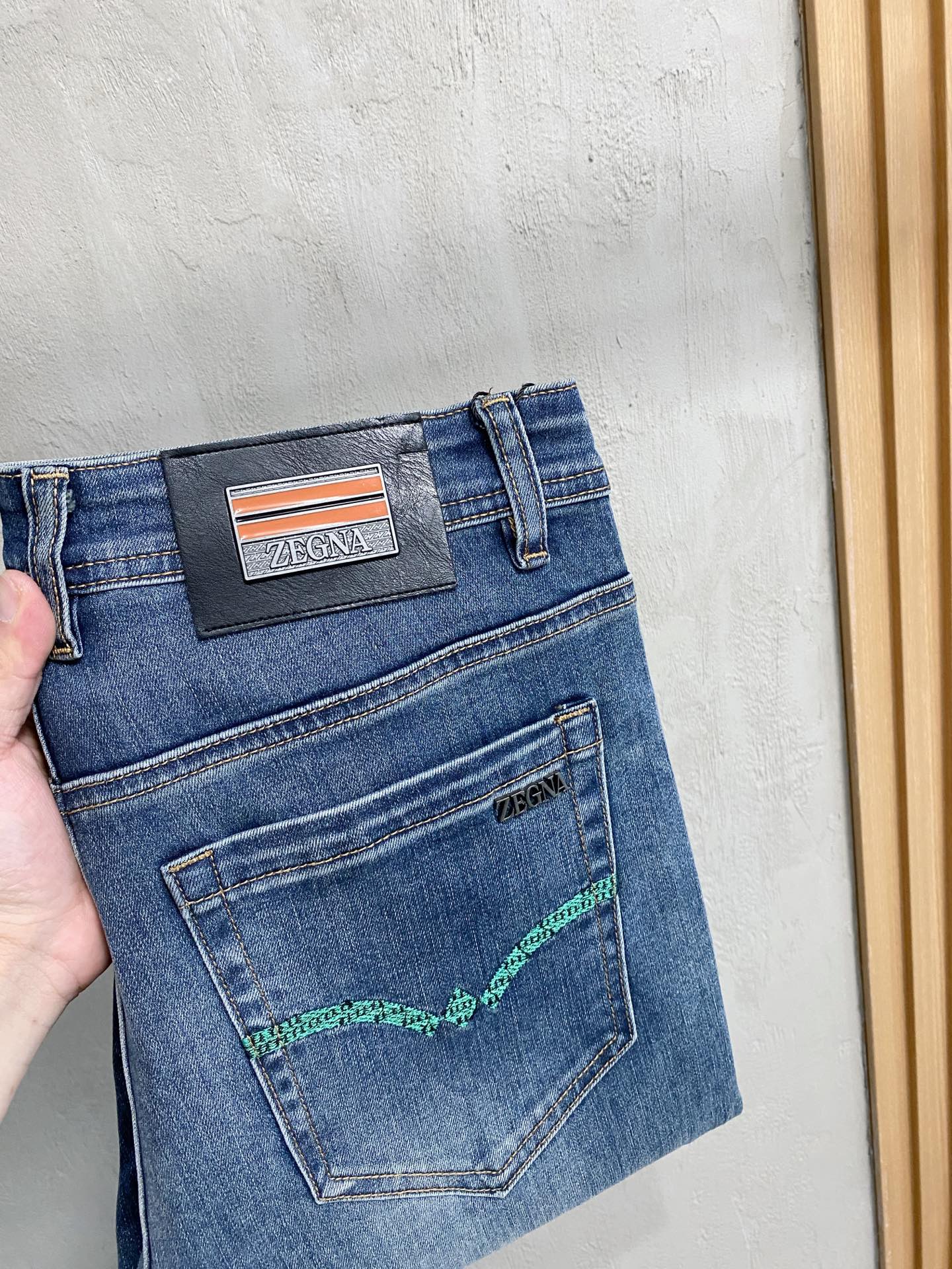 _dnW9shj6dOt2BYFfs5SJISNOv_gPuTbM1hpTWGQ