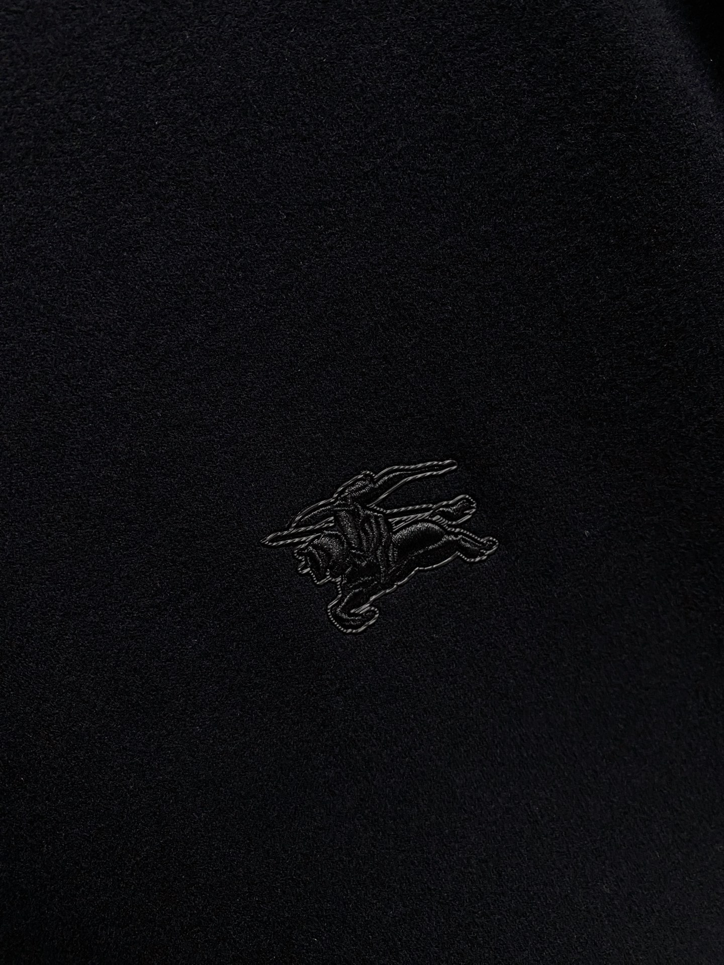 巴宝莉 毛衣 2025秋冬最新系列，专柜1:1顶级复刻，全品相！加厚款，潮人必备单品！懂货的老铁赶紧下手