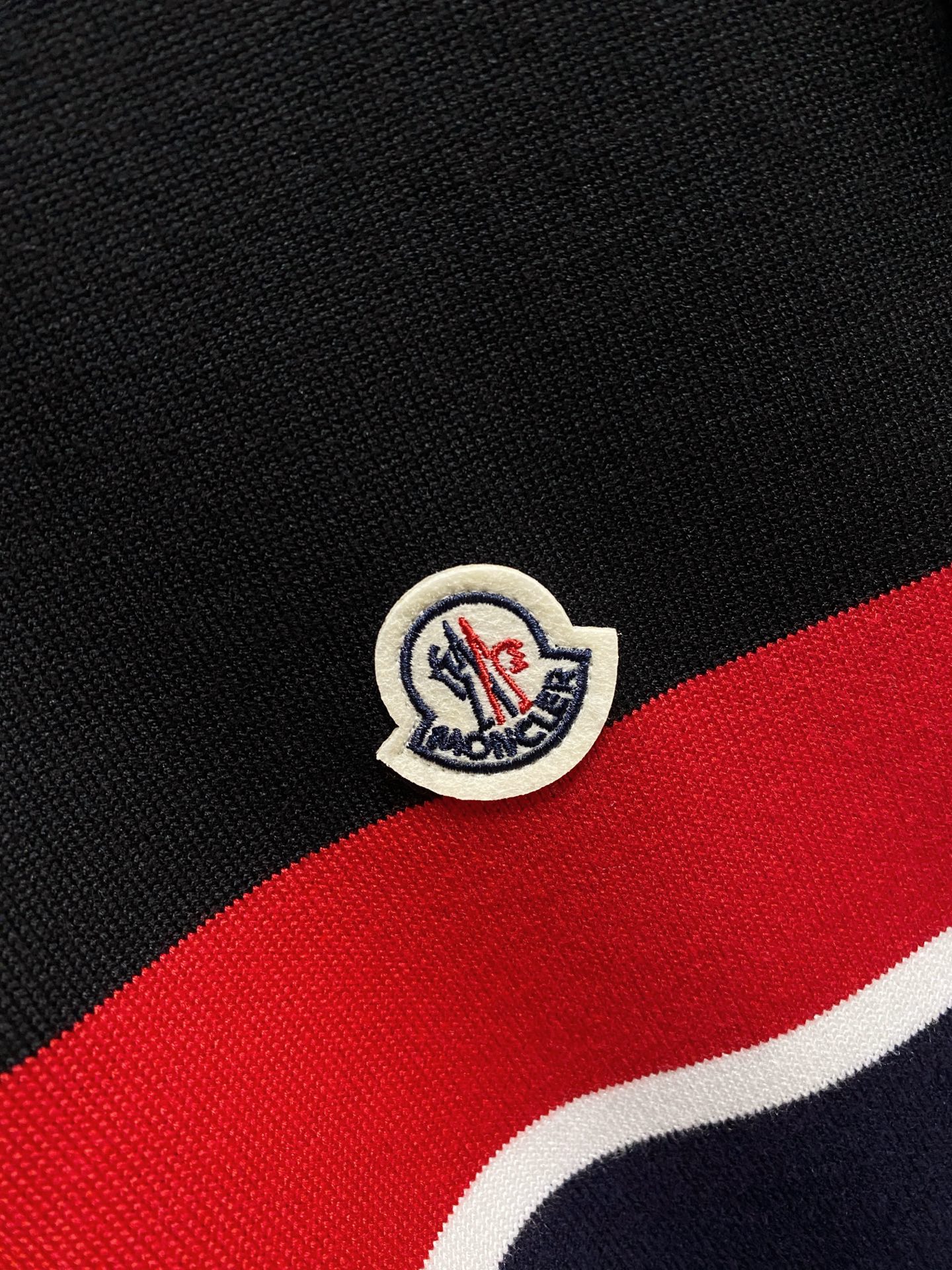 蒙口 毛衣 2025秋冬最新系列，专柜1:1顶级复刻，全品相！加厚款，潮人必备单品！懂货的老铁赶紧下手，