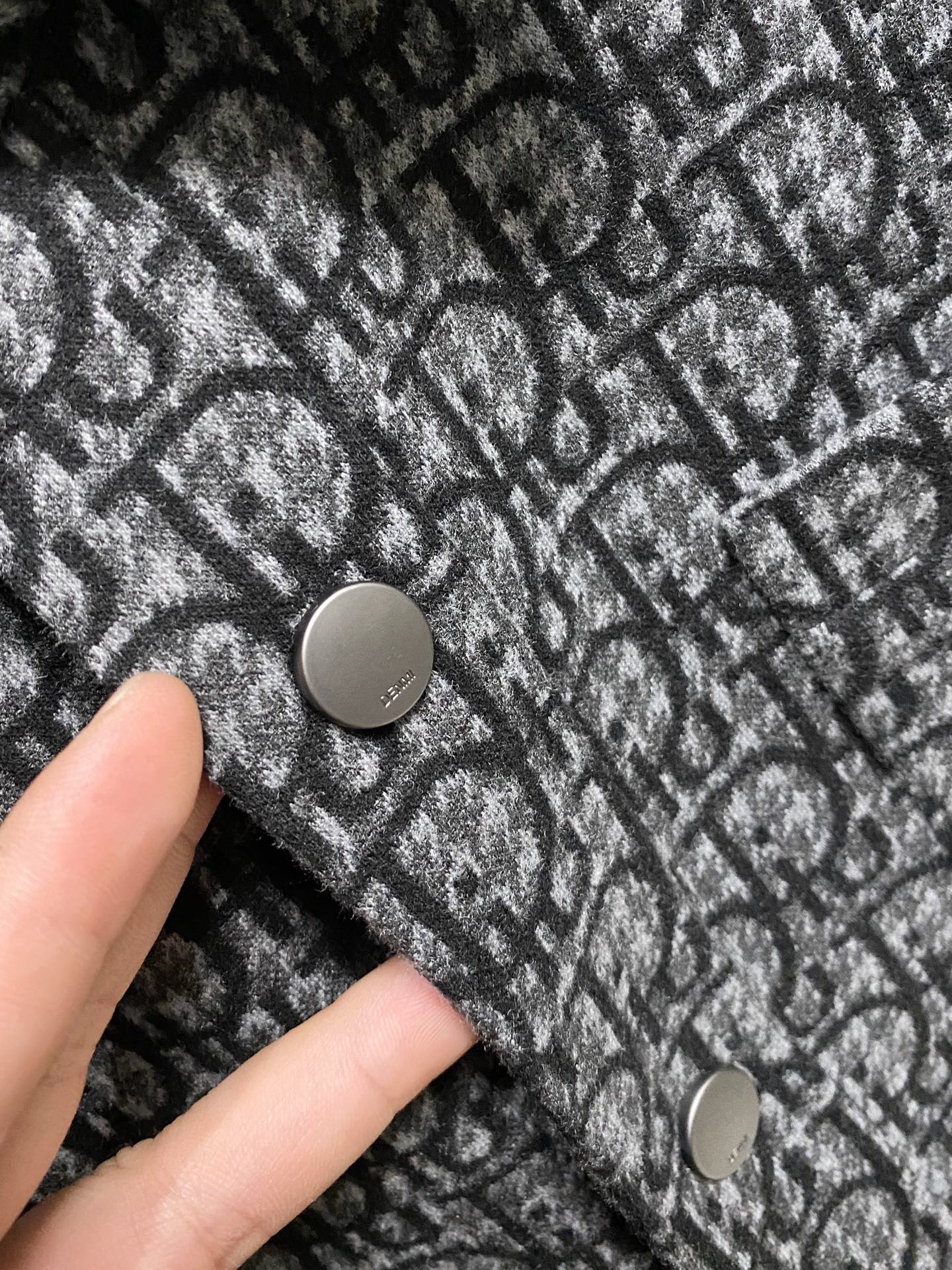 迪奥25ss秋冬新款🆕鹅绒羽绒服原版1:1订制五金配件全进口原版定制 欢迎专柜对比 绝对的高品质 采用顶