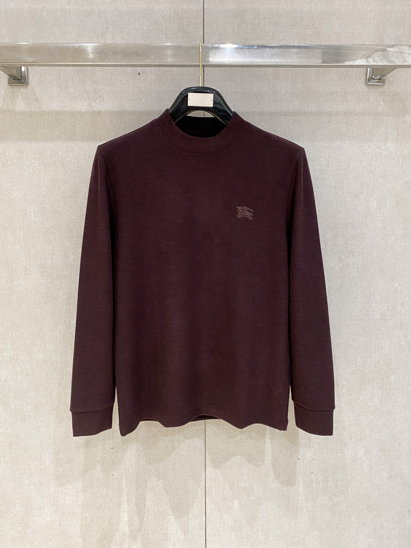 NO:597440,Burberry sweaters 2025 autumn and winter latest series, 1:1 top replica at the counter, all in good condition!  Thick style, a must-have item for fashionistas!  Those who know the goods should hurry up and start, the fabrics are cashmere 10 wool 60 spandex 30 sizes m-3xl multi-color, burberry, sweaters, alexander wang19860909巴宝莉 毛衣 2025秋冬最新系列,专柜1:1顶级复刻,全品相！加厚款,潮人必备单品！懂货的老铁赶紧下手,面料羊绒10羊毛60氨纶30 尺码 m-3xl 多颜色,,burberry,sweaters,alexander wang,Men's clothing