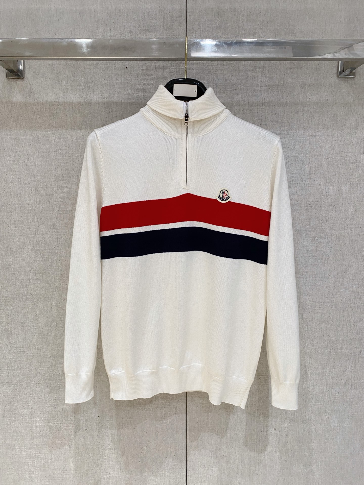 蒙口 毛衣 2025秋冬最新系列，专柜1:1顶级复刻，全品相！加厚款，潮人必备单品！懂货的老铁赶紧下手，