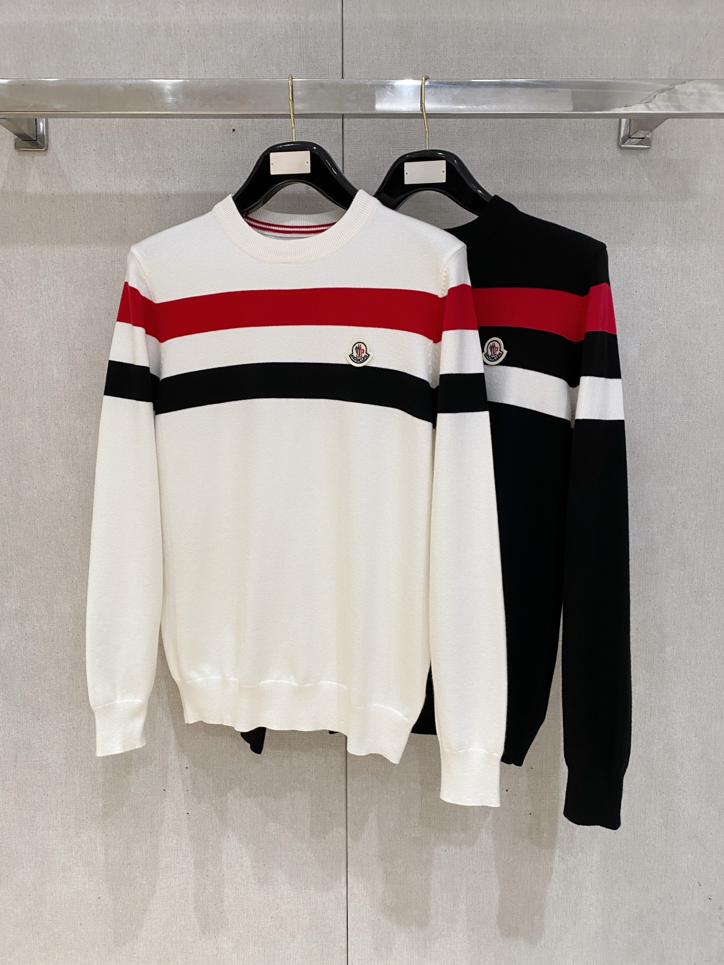 蒙口 毛衣 2025秋冬最新系列，专柜1:1顶级复刻，全品相！加厚款，潮人必备单品！懂货的老铁赶紧下手，