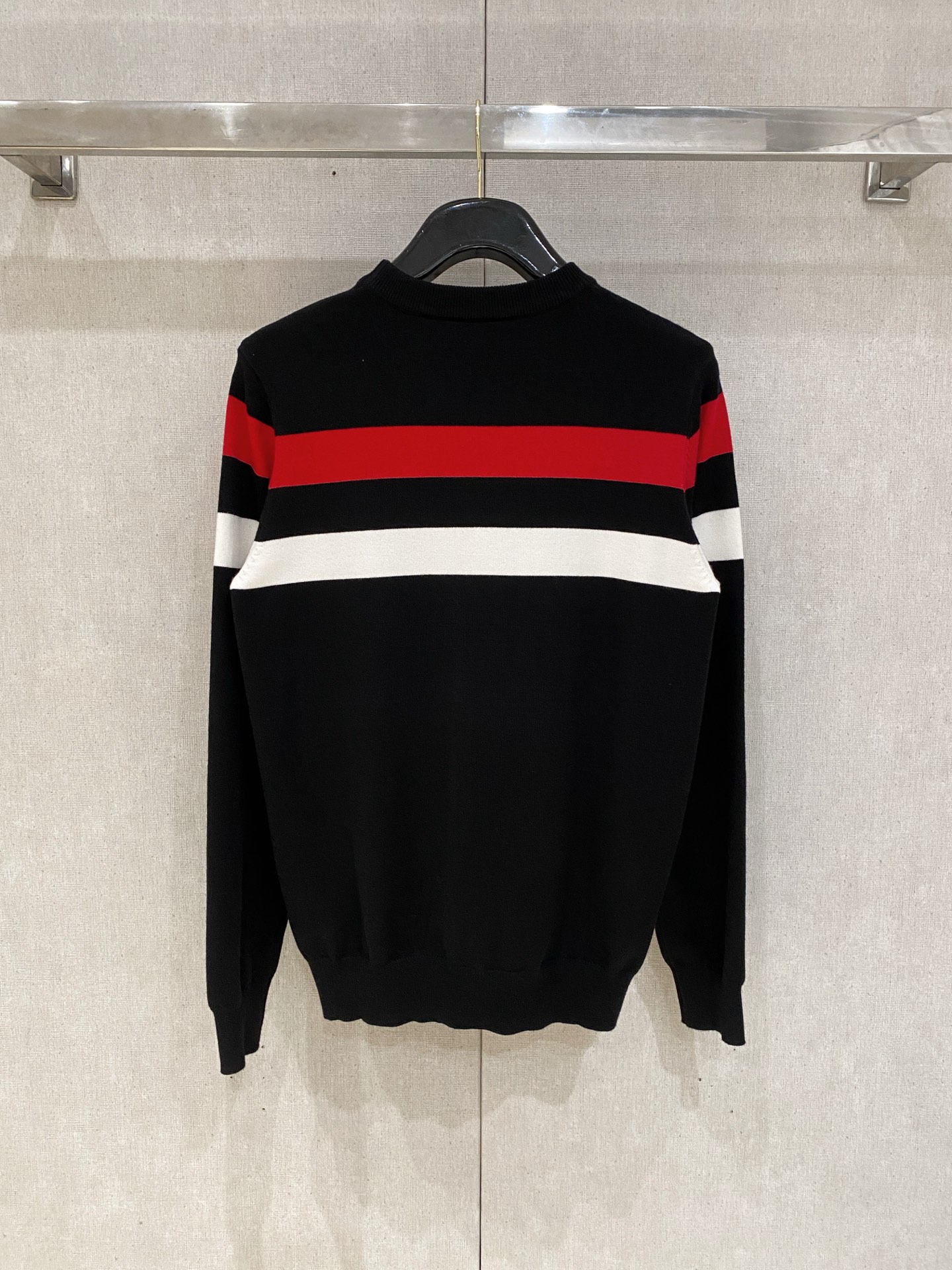 蒙口 毛衣 2025秋冬最新系列，专柜1:1顶级复刻，全品相！加厚款，潮人必备单品！懂货的老铁赶紧下手，