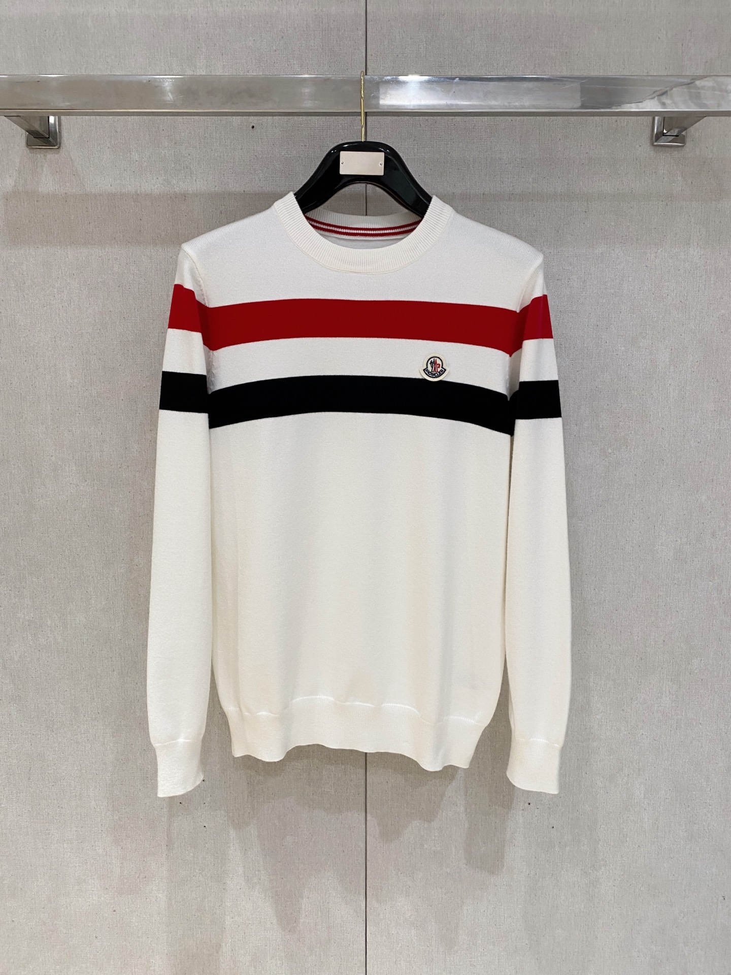 蒙口 毛衣 2025秋冬最新系列，专柜1:1顶级复刻，全品相！加厚款，潮人必备单品！懂货的老铁赶紧下手，