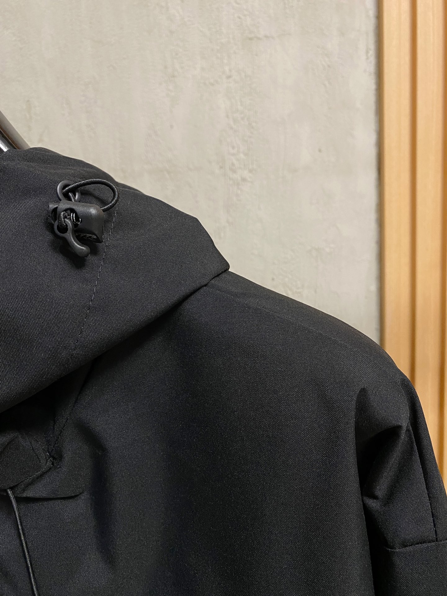 P可隆25ss早秋【新品】风衣夹克外套爆款 秋冬专柜新款休闲时尚夹克外套！超前卫设计风格 细腻舒适 穿着