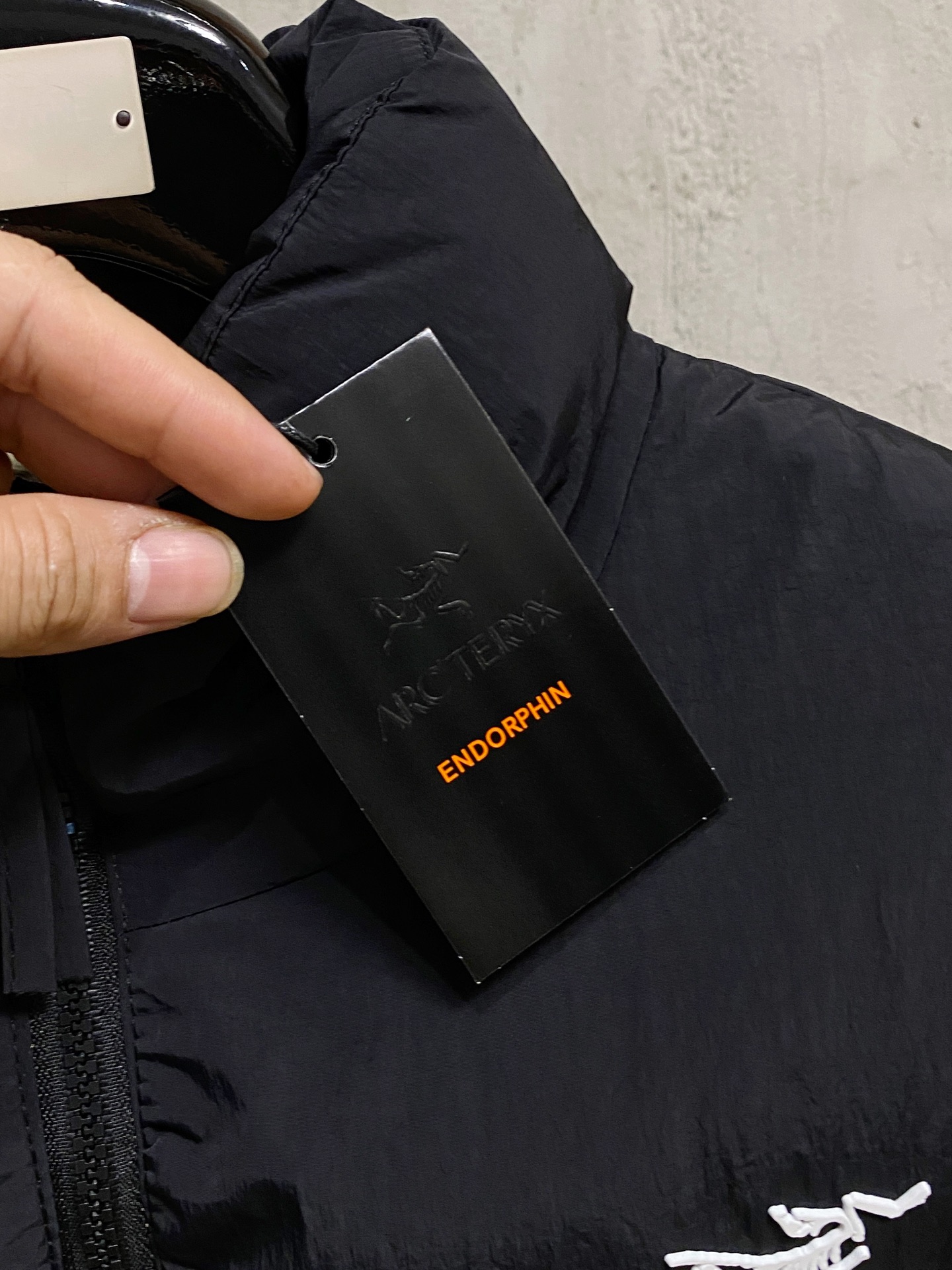 P始祖鸟棉服25ss早秋【新品】秋冬专柜新款休闲棉服外套！超前卫设计风格 细腻舒适 穿着非常轻便不易起皱