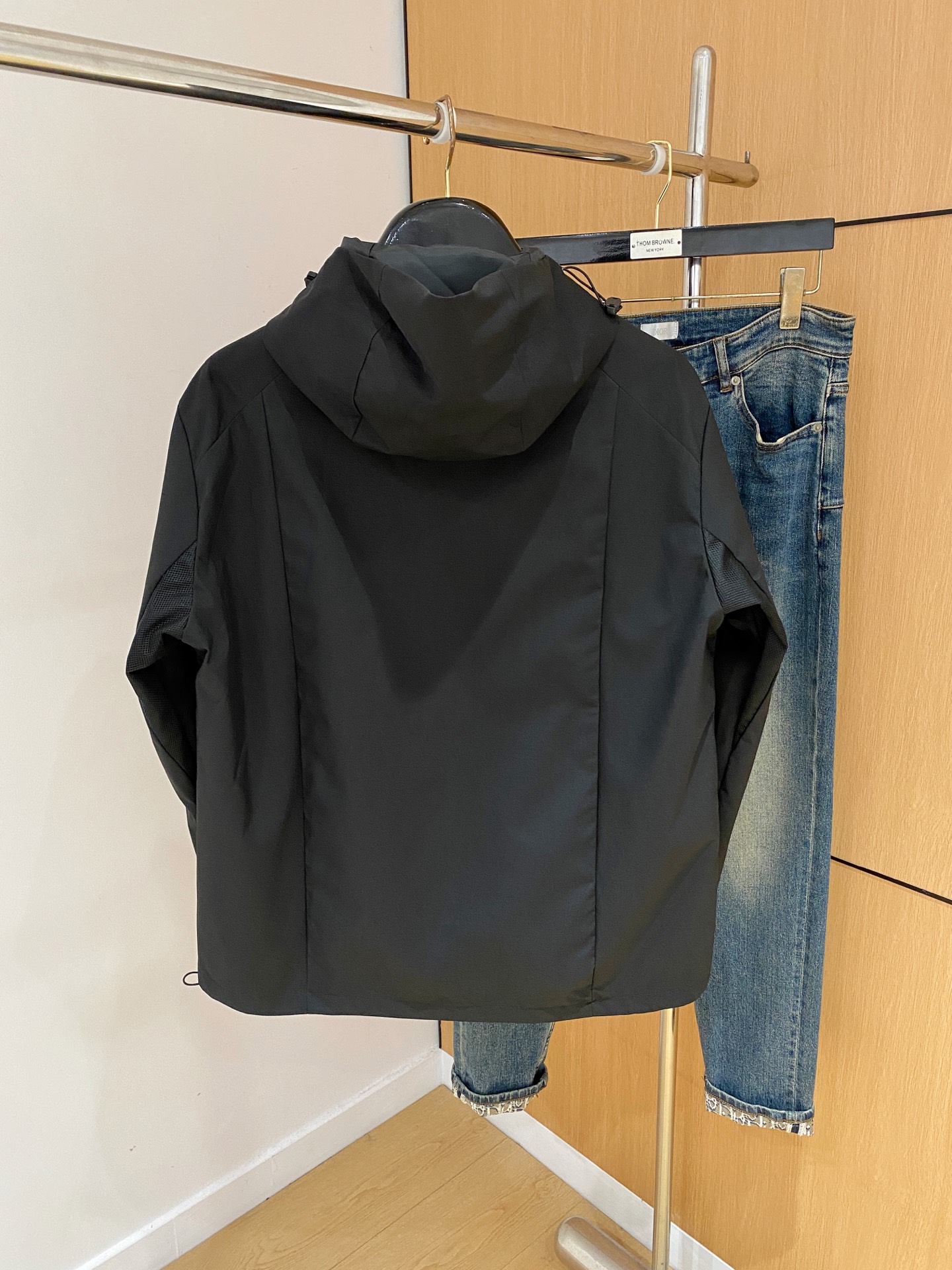 🌾普拉达25ss早秋【新品】风衣夹克外套爆款 秋冬专柜新款休闲时尚夹克外套！超前卫设计风格 细腻舒适 穿