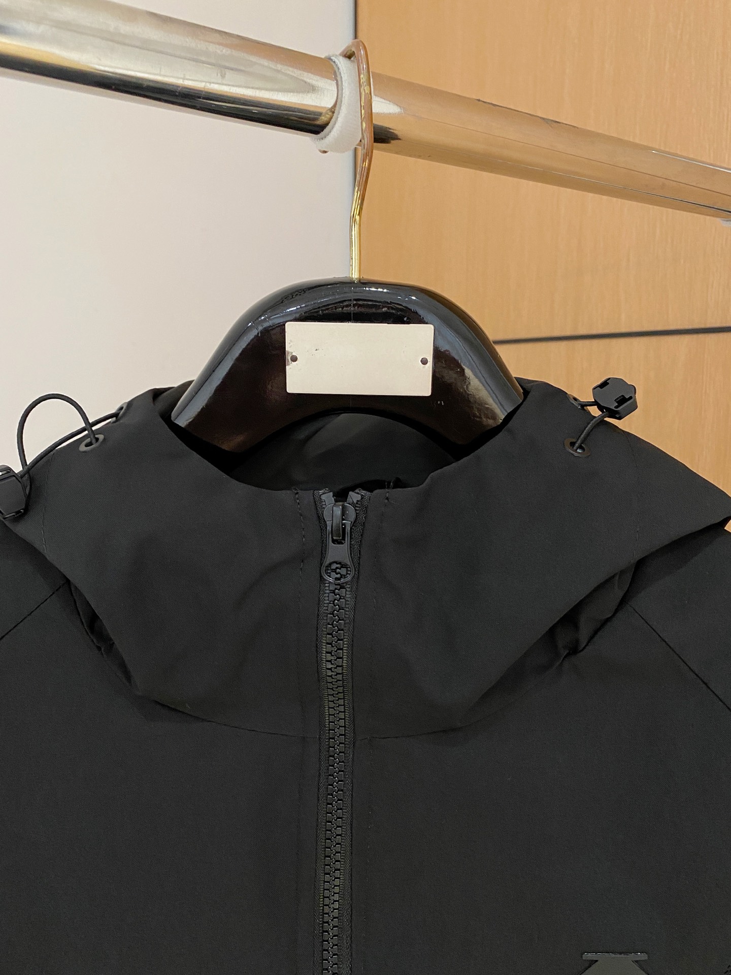 🌾普拉达25ss早秋【新品】风衣夹克外套爆款 秋冬专柜新款休闲时尚夹克外套！超前卫设计风格 细腻舒适 穿