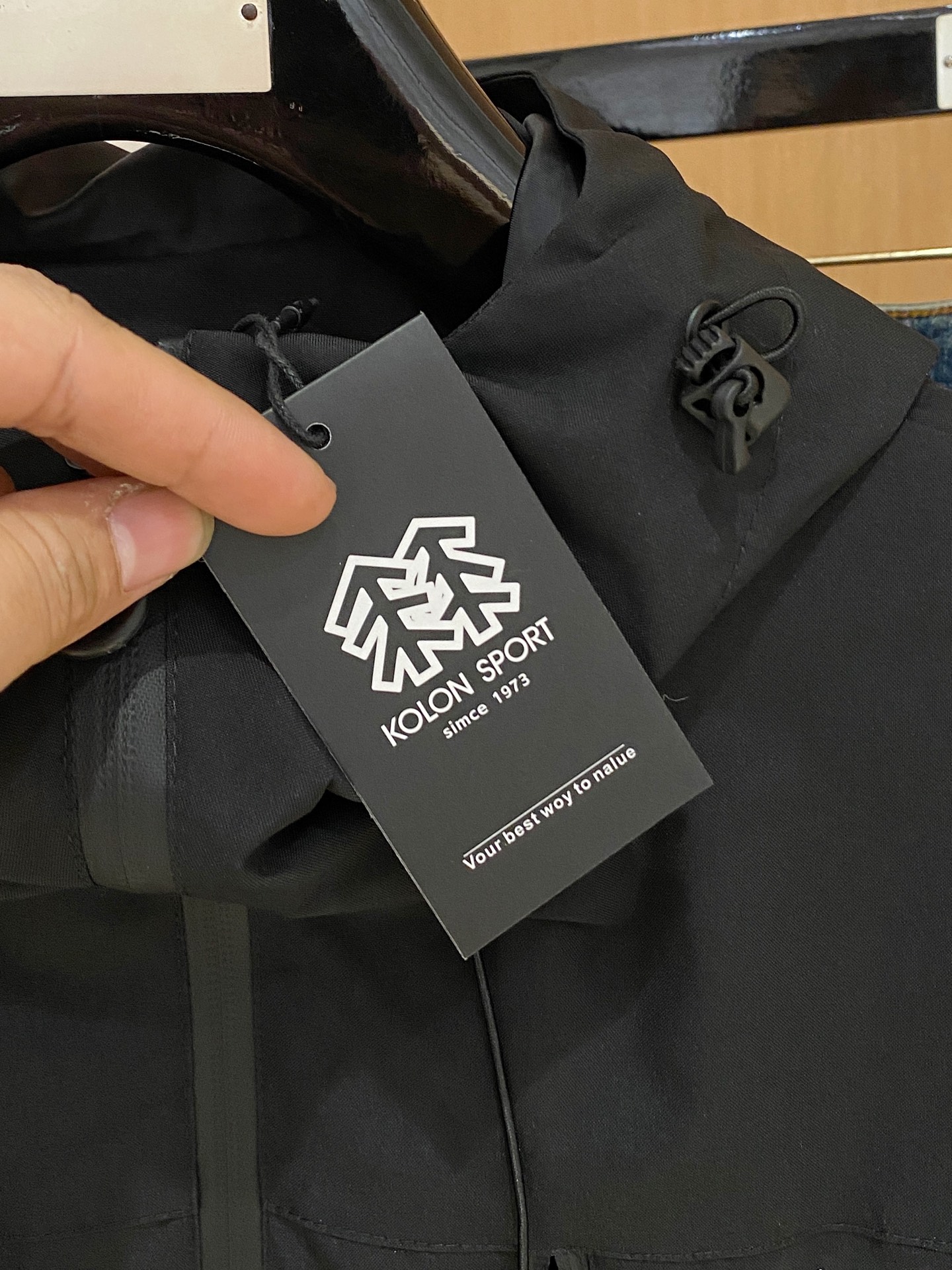 P可隆25ss早秋【新品】风衣夹克外套爆款 秋冬专柜新款休闲时尚夹克外套！超前卫设计风格 细腻舒适 穿着