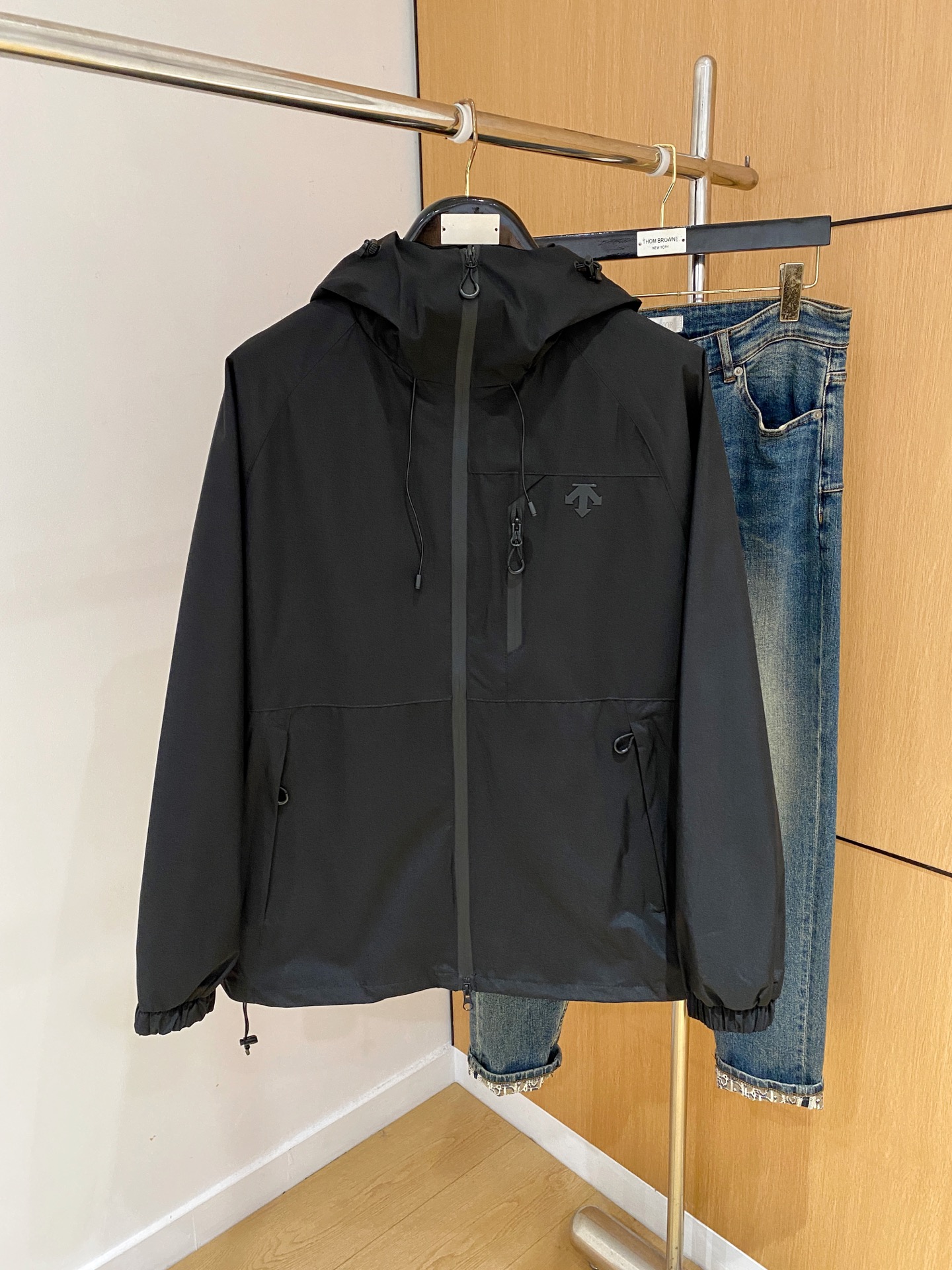 P迪桑特25ss早秋【新品】风衣夹克外套爆款 秋冬专柜新款休闲时尚夹克外套！超前卫设计风格 细腻舒适 穿