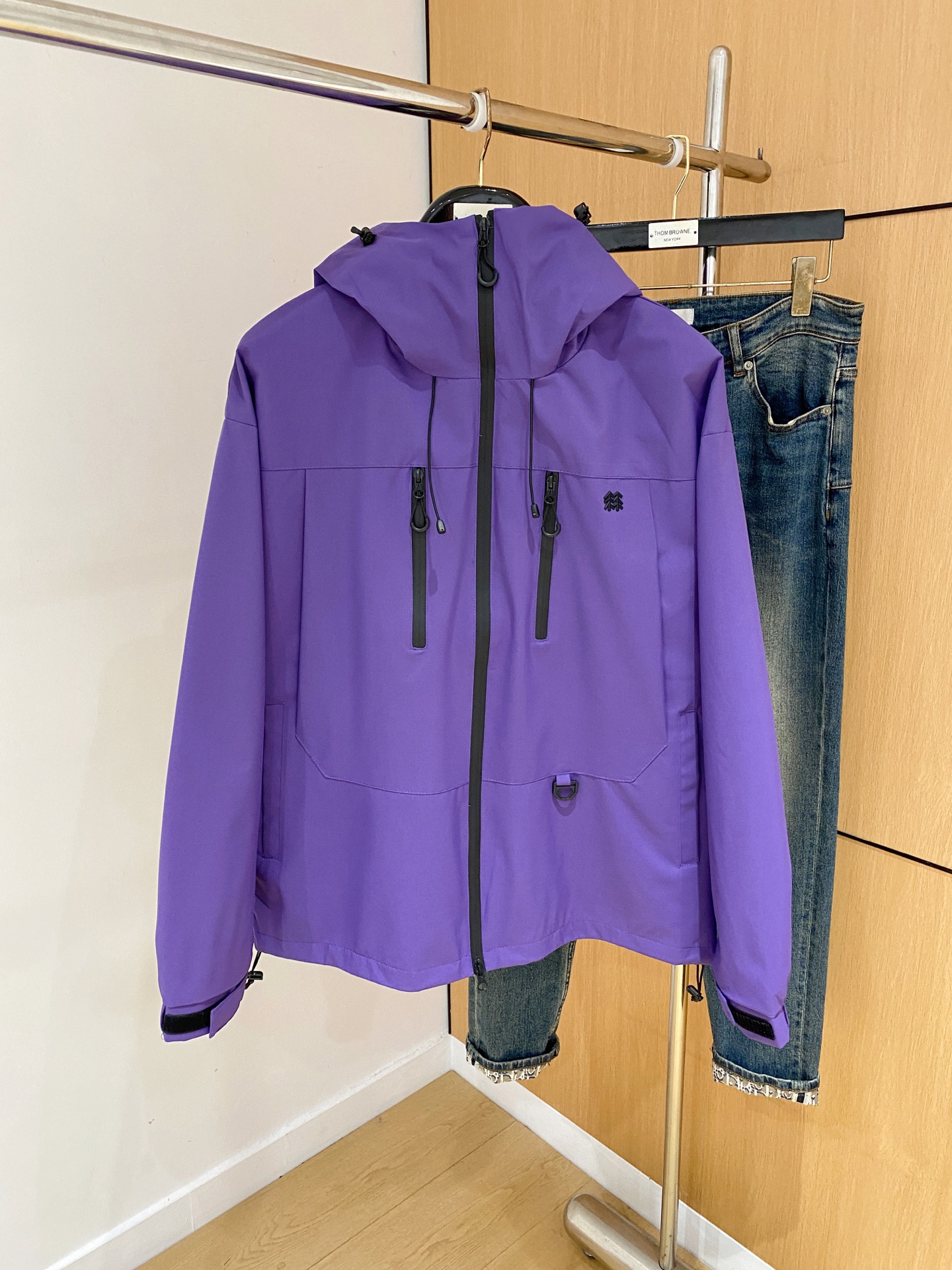 P可隆25ss早秋【新品】风衣夹克外套爆款 秋冬专柜新款休闲时尚夹克外套！超前卫设计风格 细腻舒适 穿着