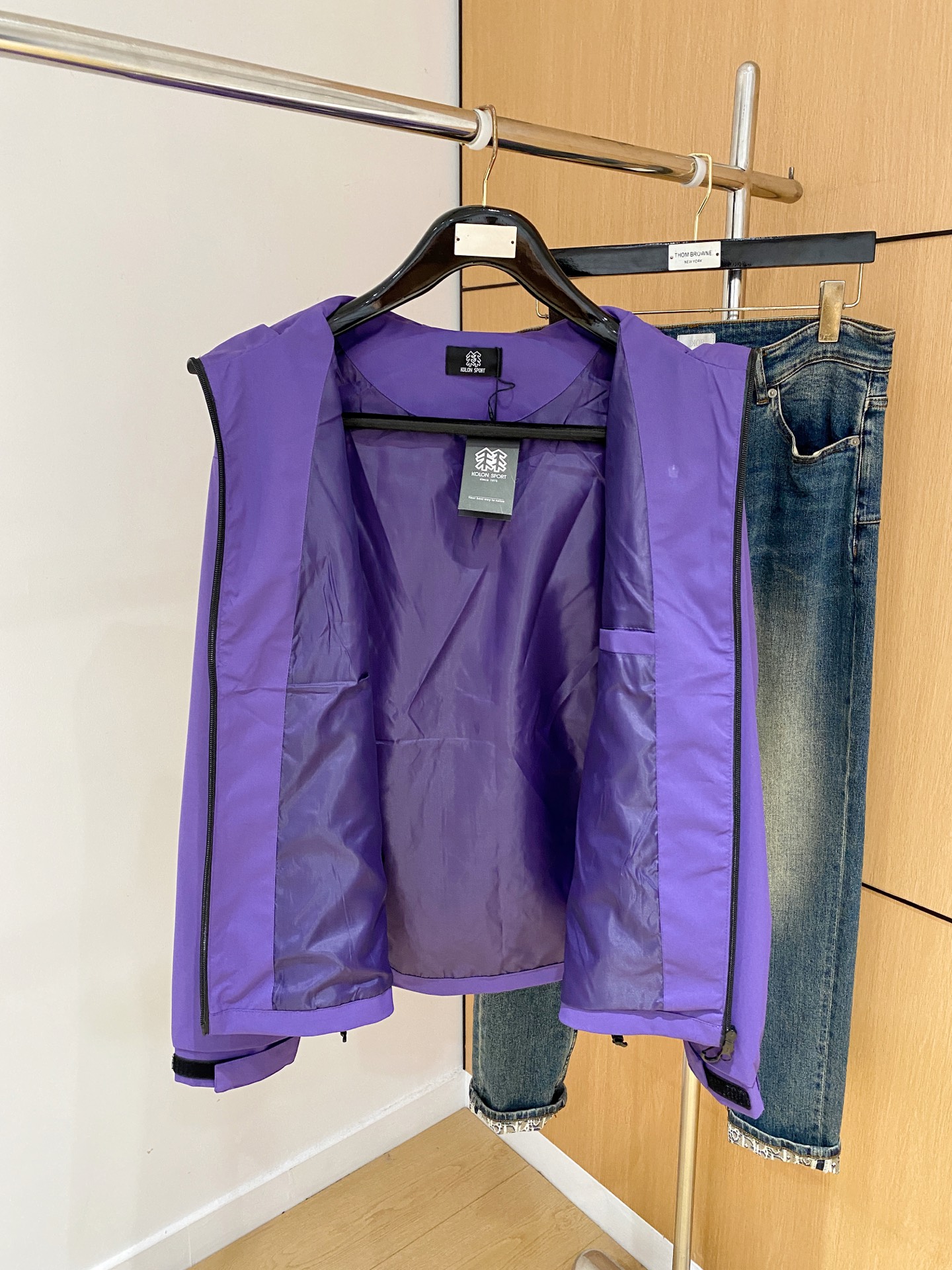 P可隆25ss早秋【新品】风衣夹克外套爆款 秋冬专柜新款休闲时尚夹克外套！超前卫设计风格 细腻舒适 穿着