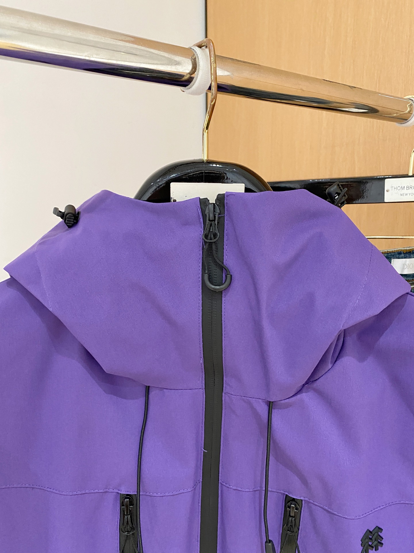 P可隆25ss早秋【新品】风衣夹克外套爆款 秋冬专柜新款休闲时尚夹克外套！超前卫设计风格 细腻舒适 穿着