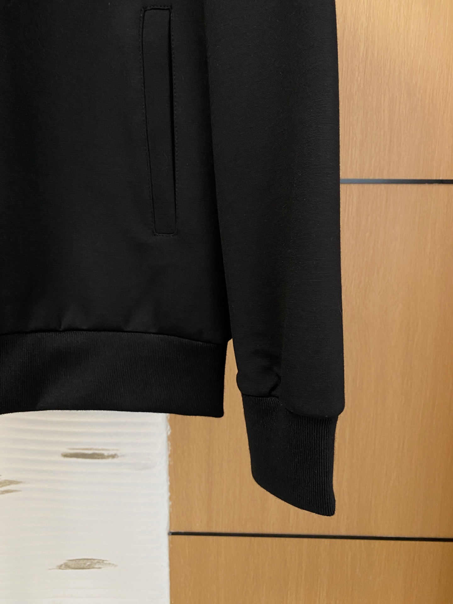 爆款套装来袭 专注官网原版 2025全新爆款开衫卫衣套装 原单狠货🇭🇰倾注顶级设计师的精心之作 就为一个