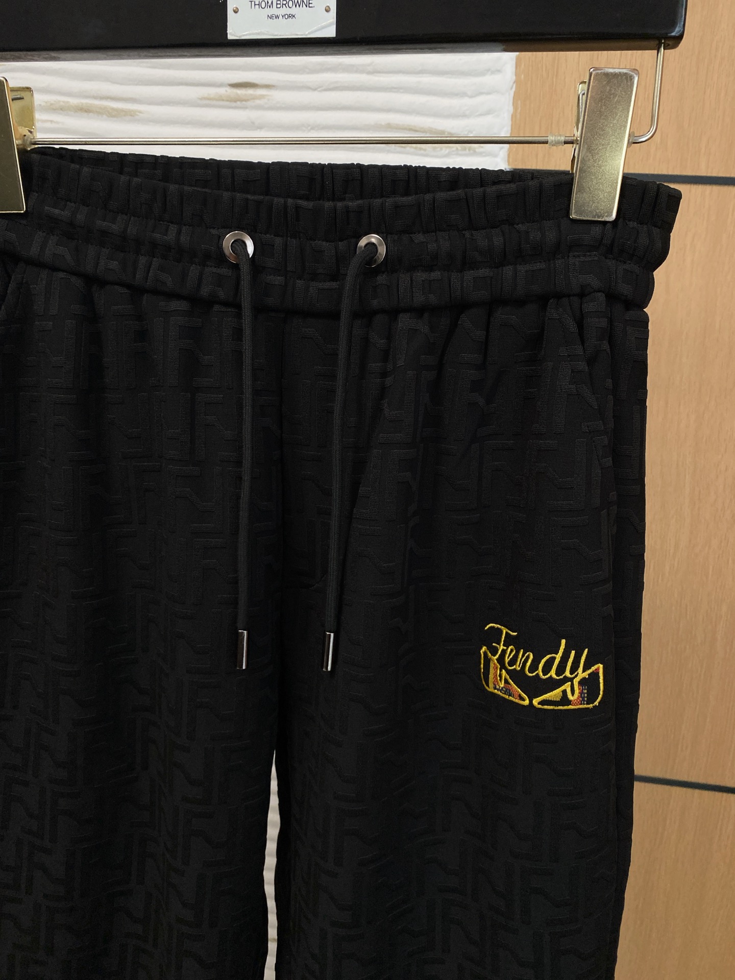 爆款套装来袭 专注官网原版 2025全新爆款开衫卫衣套装 原单狠货🇭🇰倾注顶级设计师的精心之作 就为一个