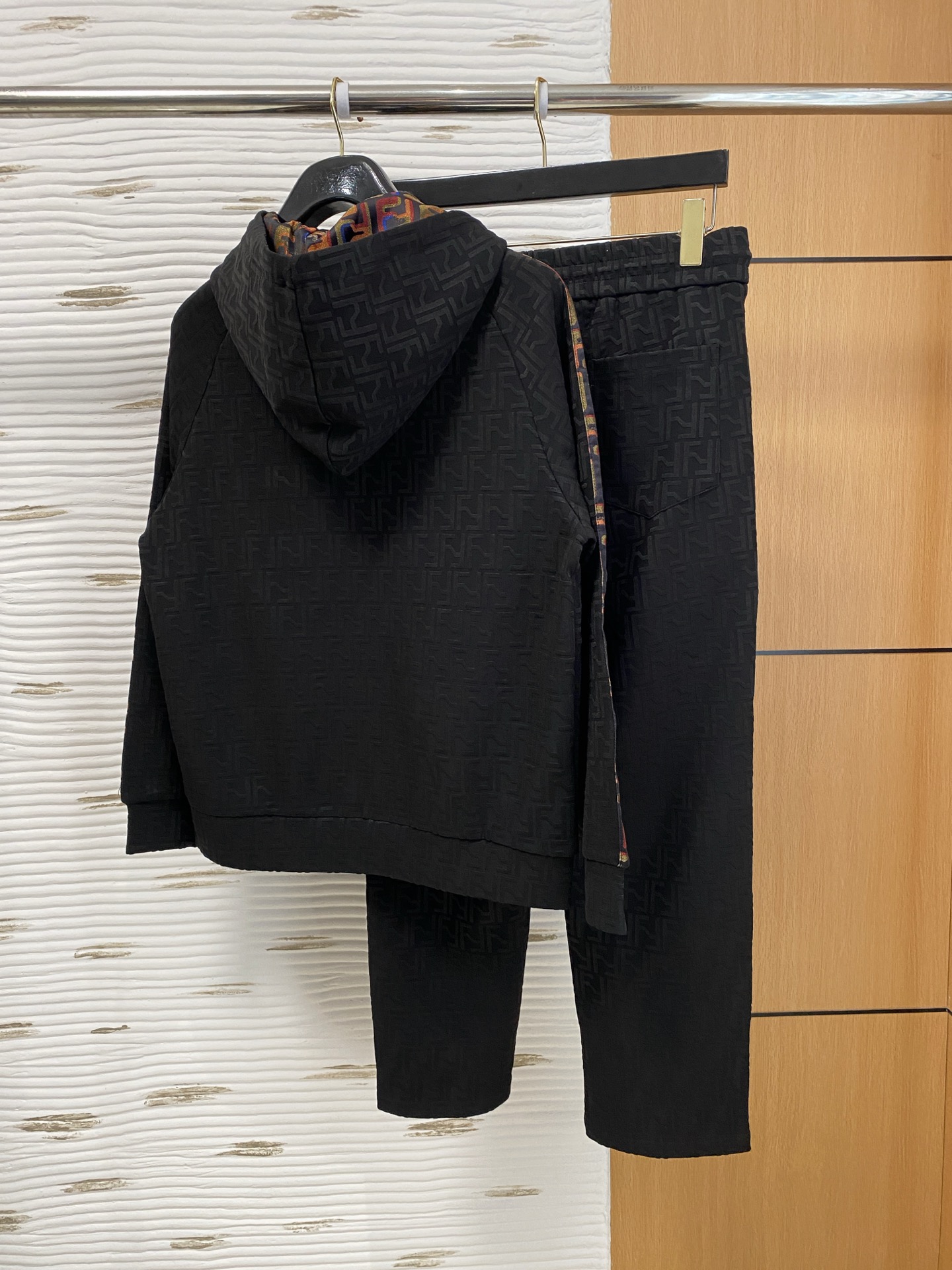 爆款套装来袭 专注官网原版 2025全新爆款开衫卫衣套装 原单狠货🇭🇰倾注顶级设计师的精心之作 就为一个