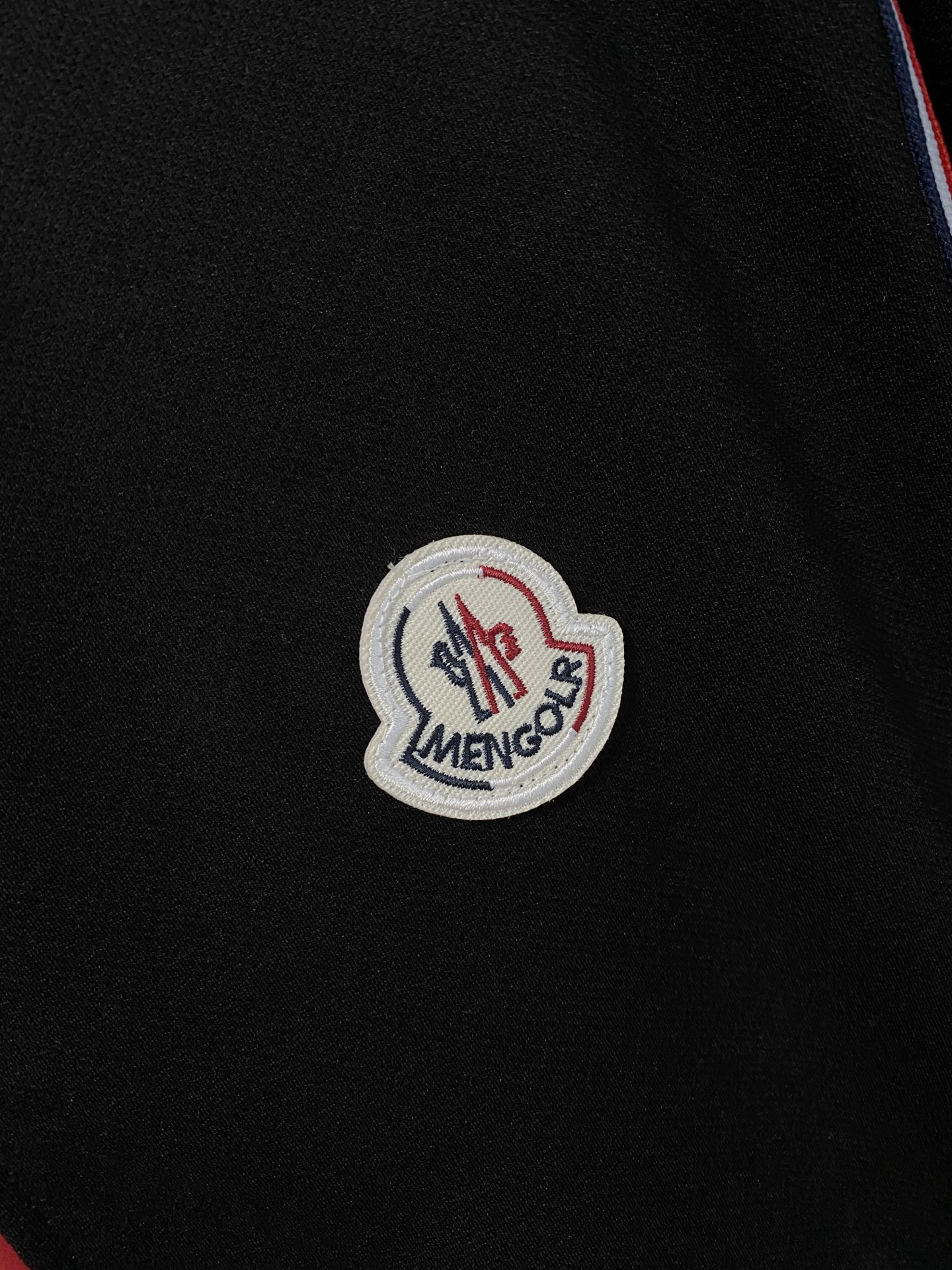 爆款套装来袭 专注官网原版 2025全新爆款开衫卫衣套装 原单狠货🇭🇰倾注顶级设计师的精心之作 就为一个