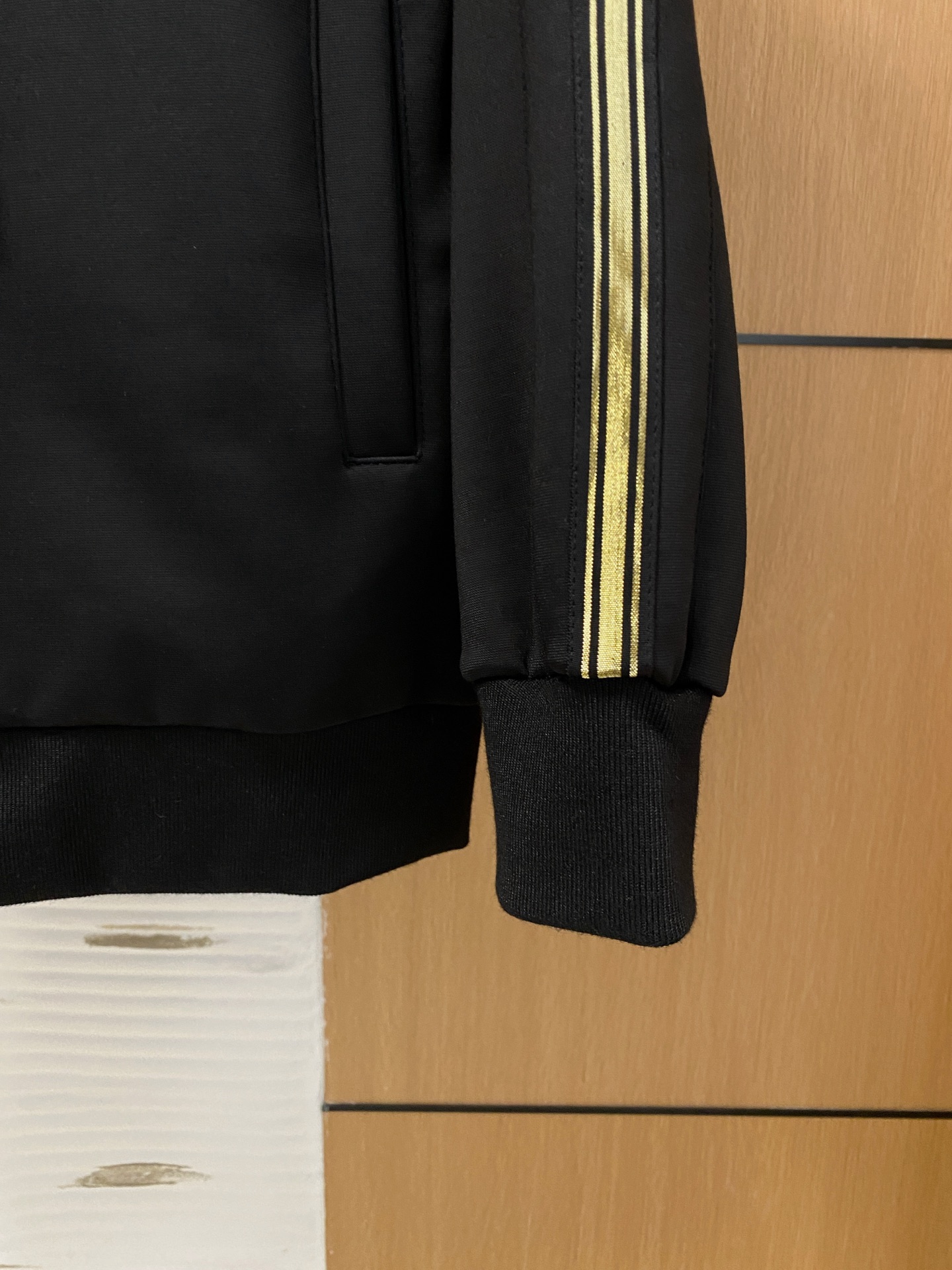 爆款套装来袭 专注官网原版 2025全新爆款开衫卫衣套装 原单狠货🇭🇰倾注顶级设计师的精心之作 就为一个