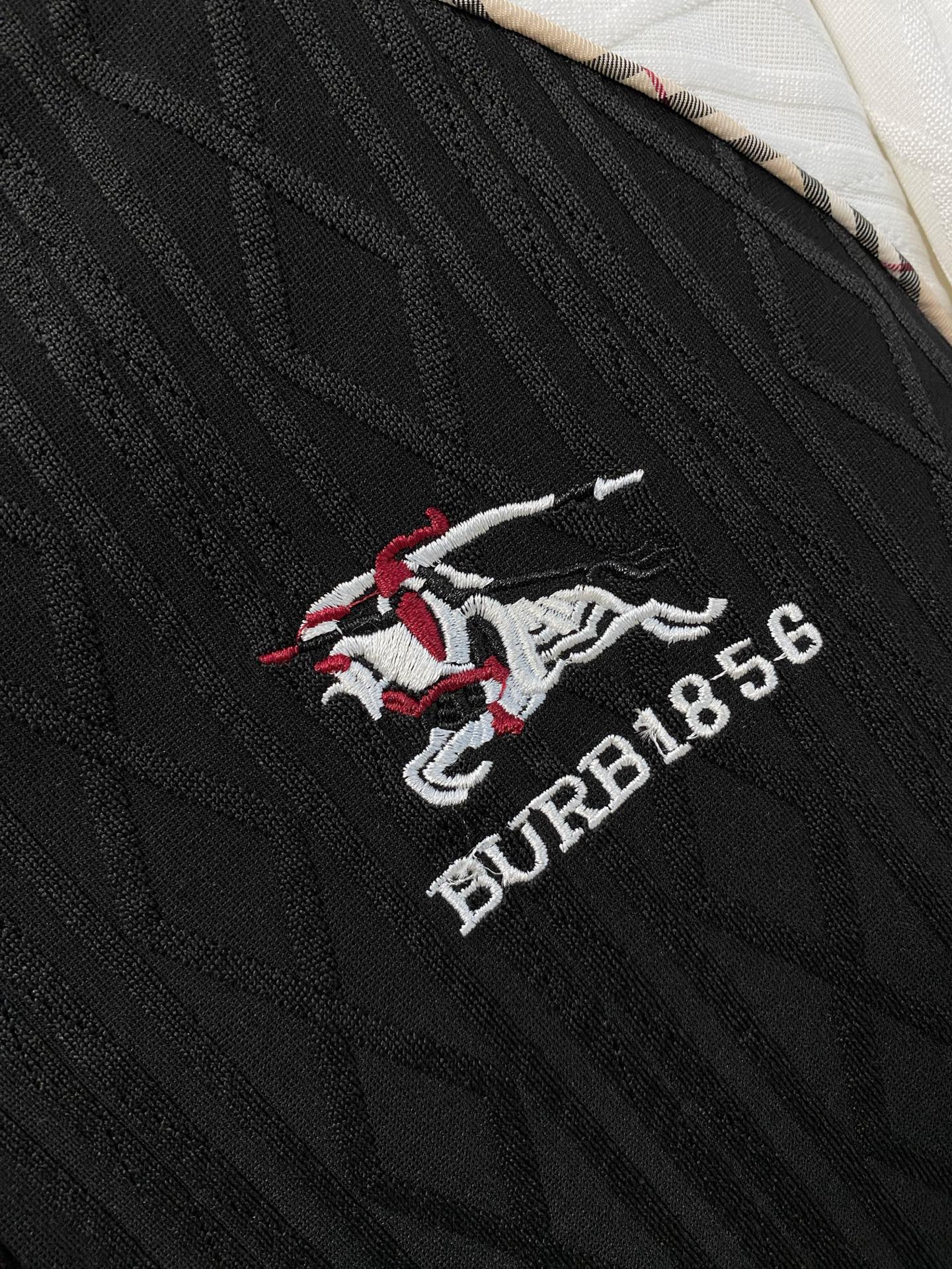 爆款套装来袭 专注官网原版 2025全新爆款开衫卫衣套装 原单狠货🇭🇰倾注顶级设计师的精心之作 就为一个