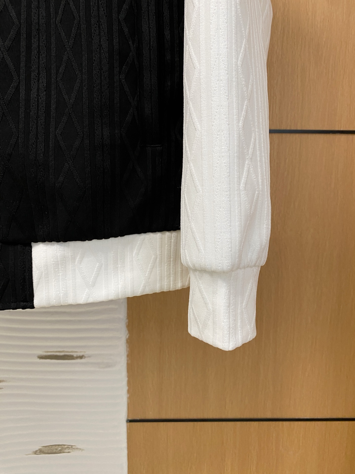 爆款套装来袭 专注官网原版 2025全新爆款开衫卫衣套装 原单狠货🇭🇰倾注顶级设计师的精心之作 就为一个