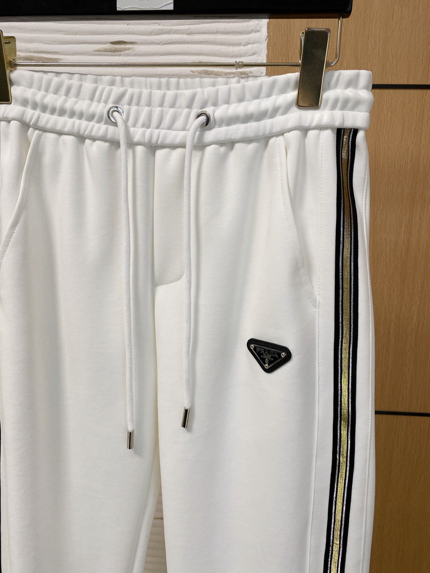 爆款套装来袭 专注官网原版 2025全新爆款开衫卫衣套装 原单狠货🇭🇰倾注顶级设计师的精心之作 就为一个