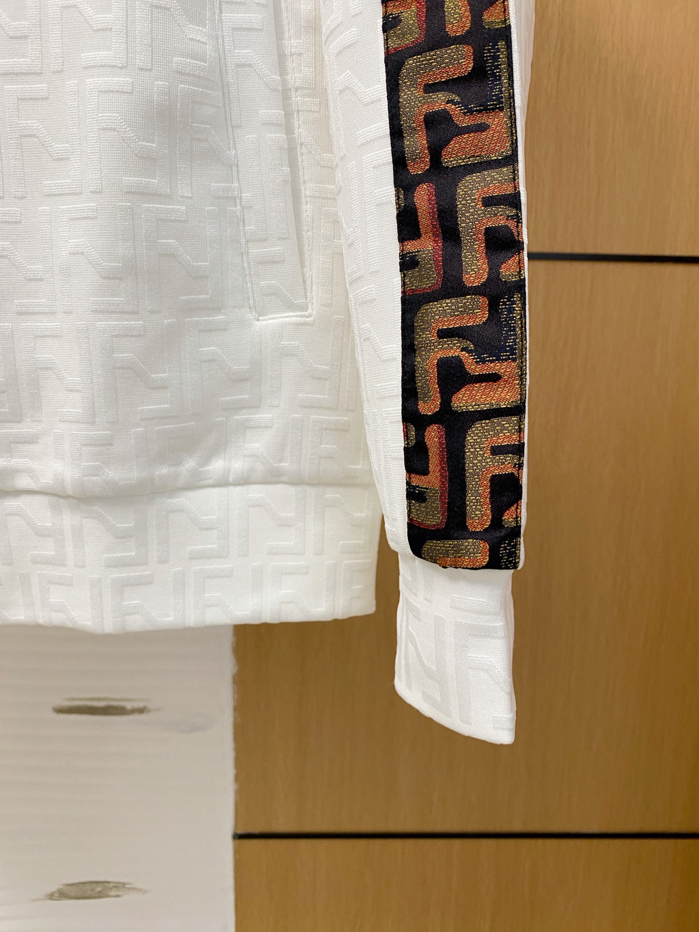 爆款套装来袭 专注官网原版 2025全新爆款开衫卫衣套装 原单狠货🇭🇰倾注顶级设计师的精心之作 就为一个