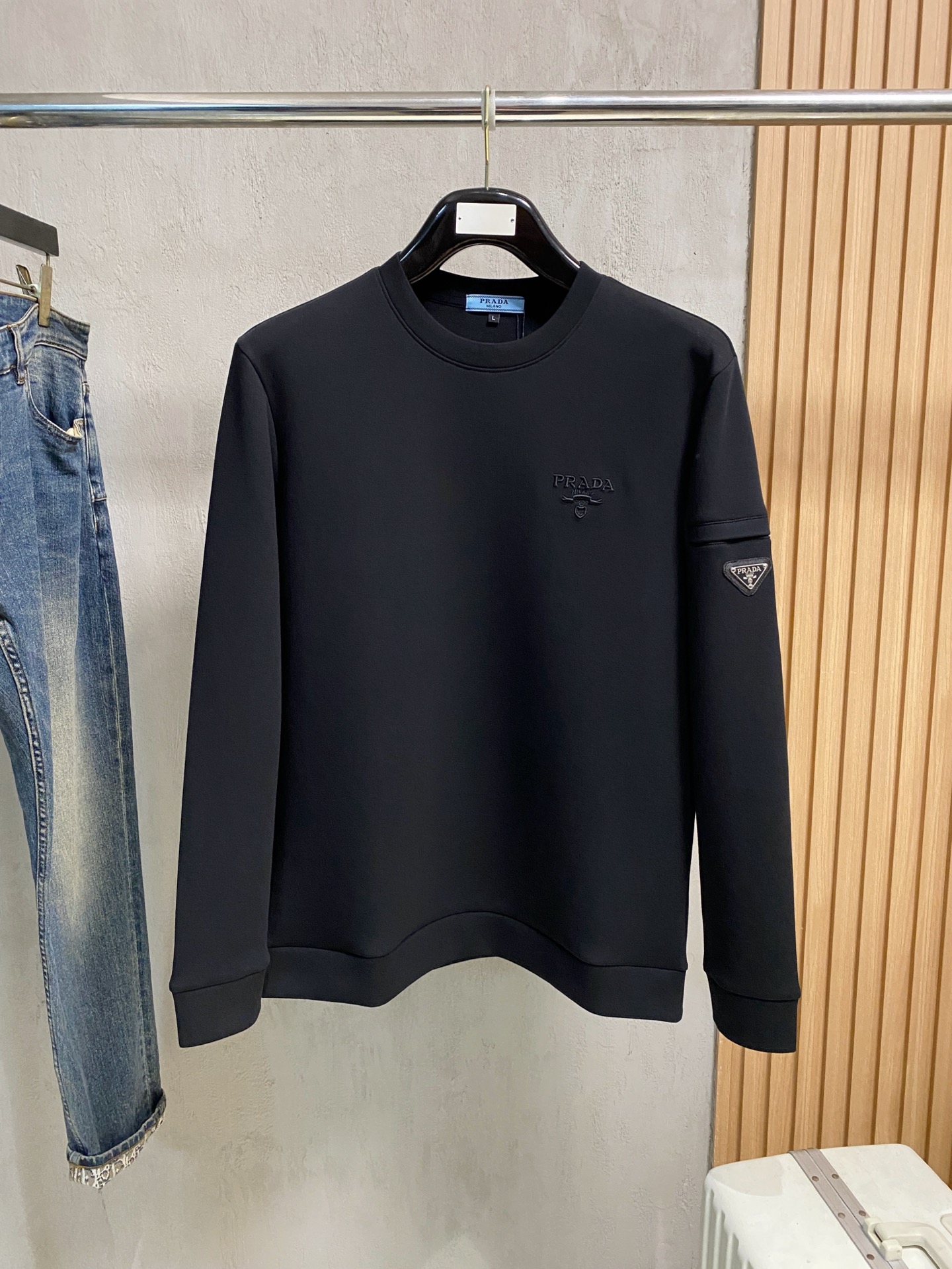 🌾 普拉达 2025早秋新款 顶级版本 最新款空气层 卫衣独家发售！原版复刻，独家设计，超强工艺！极其奢