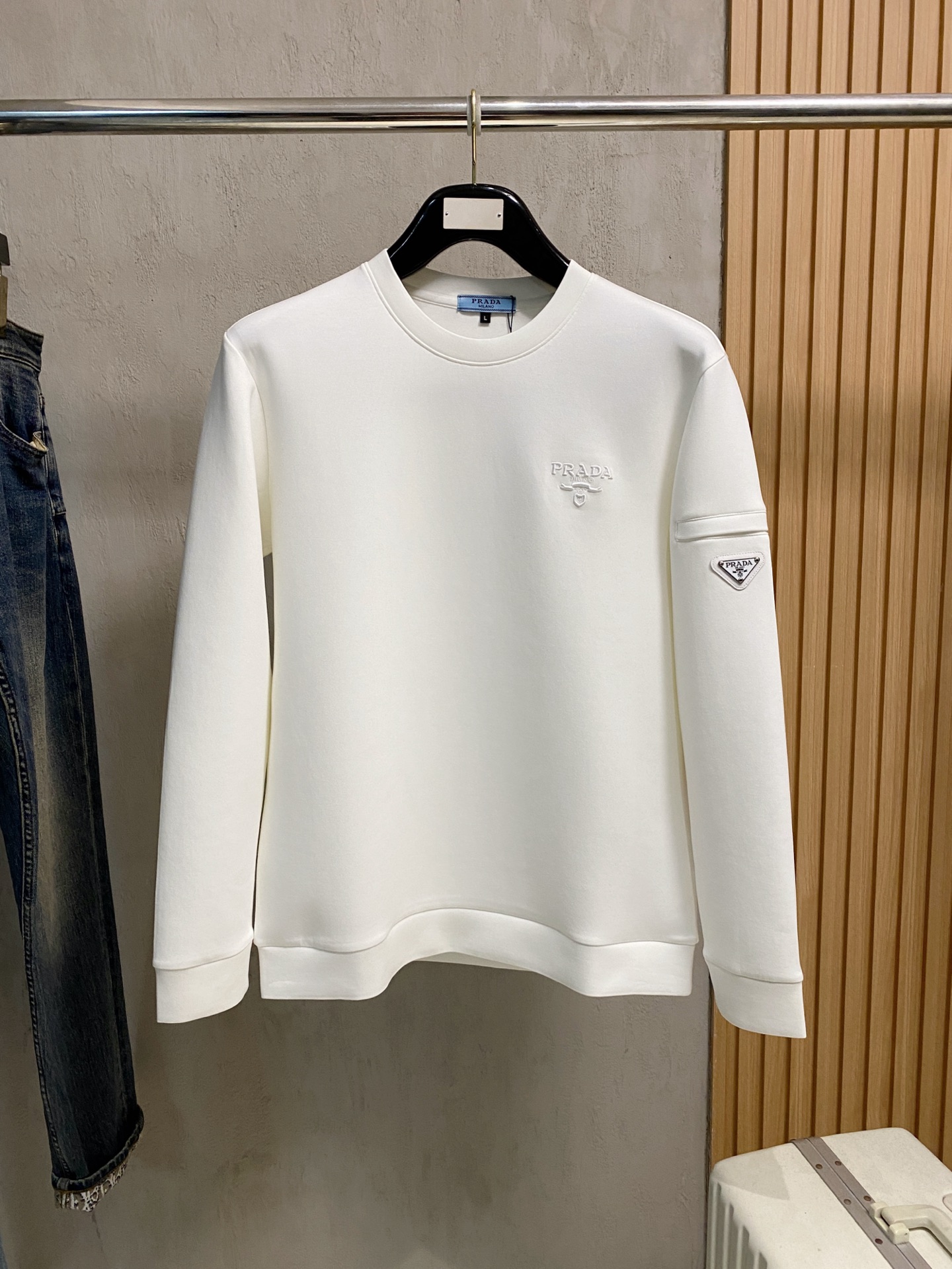 🌾 普拉达 2025早秋新款 顶级版本 最新款空气层 卫衣独家发售！原版复刻，独家设计，超强工艺！极其奢