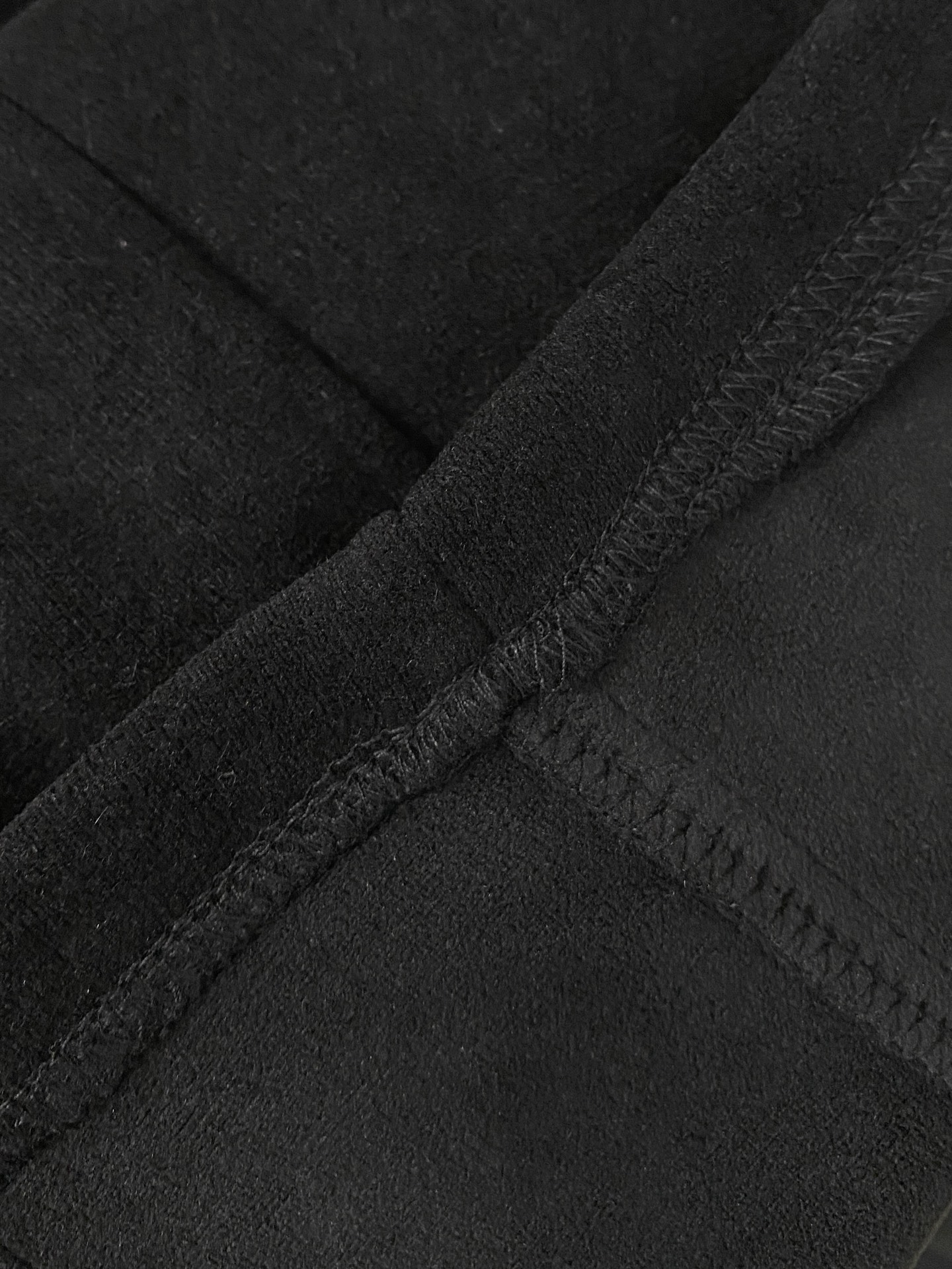 罗意威 新品】秋冬加厚加绒新款 25ss休闲裤金典再次出现，原单订制高品质时尚休闲裤。超级百搭款。独家定