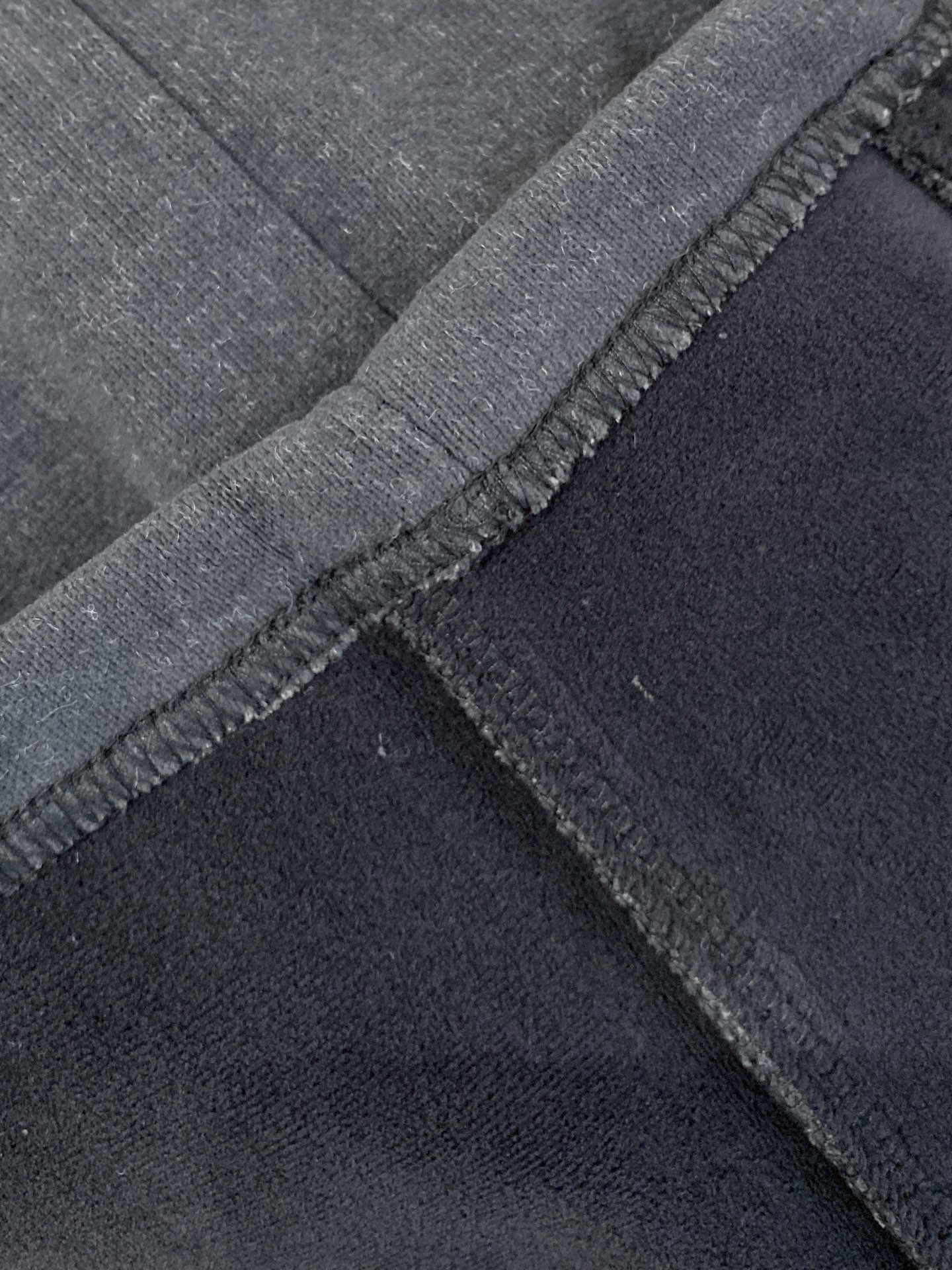 罗意威 新品】秋冬加厚加绒新款 25ss休闲裤金典再次出现，原单订制高品质时尚休闲裤。超级百搭款。独家定