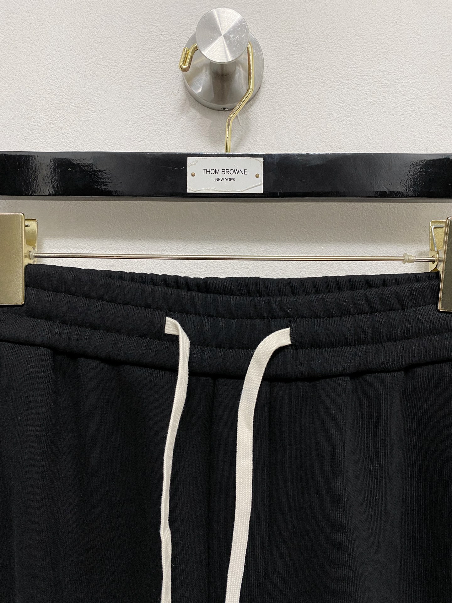 🌾 蒙口 新品】秋冬加厚加绒新款 25ss休闲裤金典再次出现，原单订制高品质时尚休闲裤。超级百搭款。独家