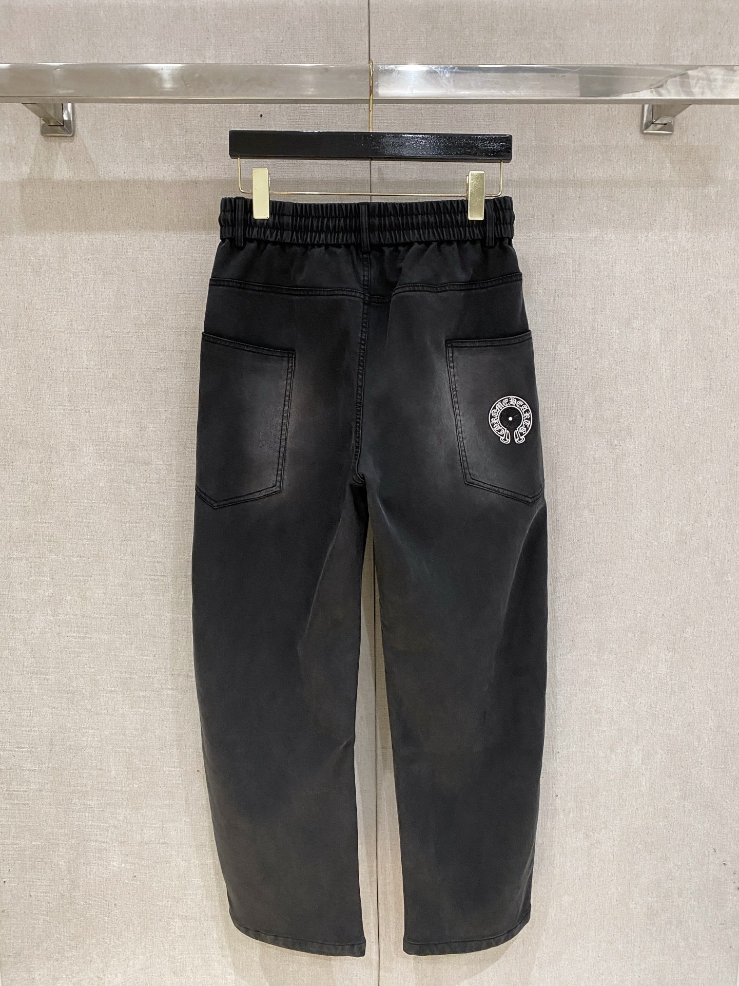 克罗心 新品】秋冬加厚加绒新款 25ss休闲裤金典再次出现，原单订制高品质时尚休闲裤。超级百搭款。独家定