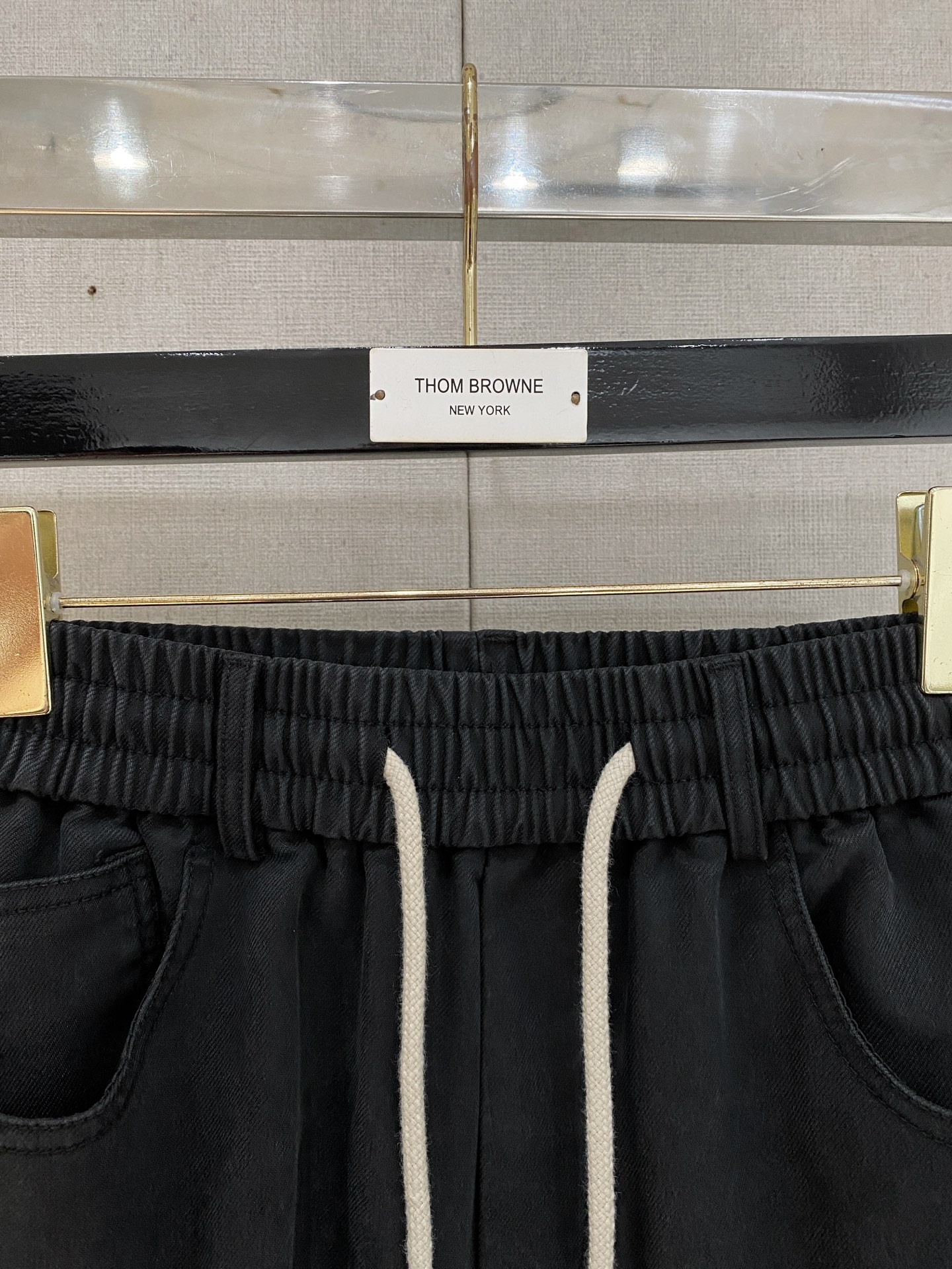 克罗心 新品】秋冬加厚加绒新款 25ss休闲裤金典再次出现，原单订制高品质时尚休闲裤。超级百搭款。独家定