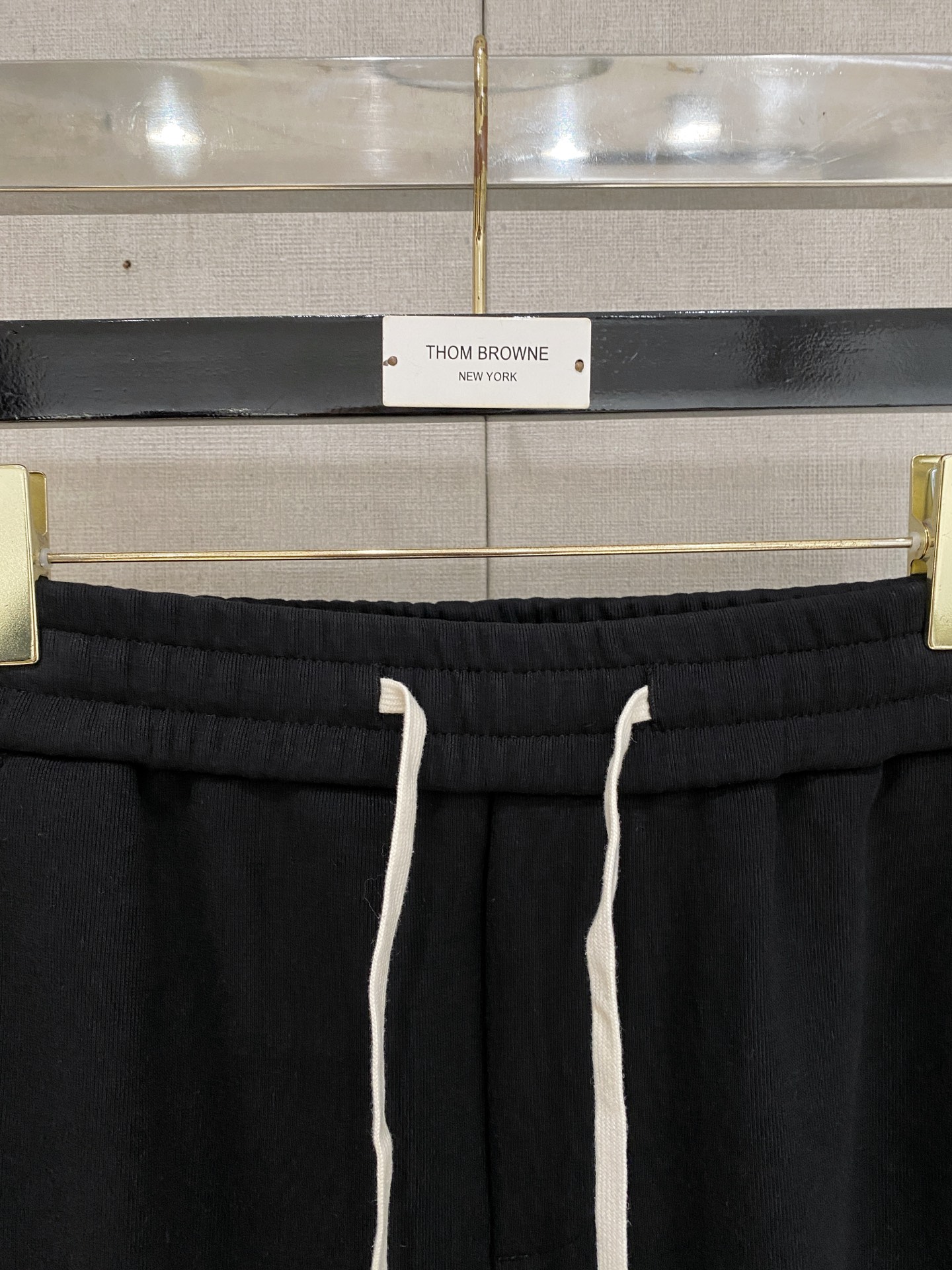 蒙口 新品】秋冬加厚加绒新款 25ss休闲裤金典再次出现，原单订制高品质时尚休闲裤。超级百搭款。独家定制