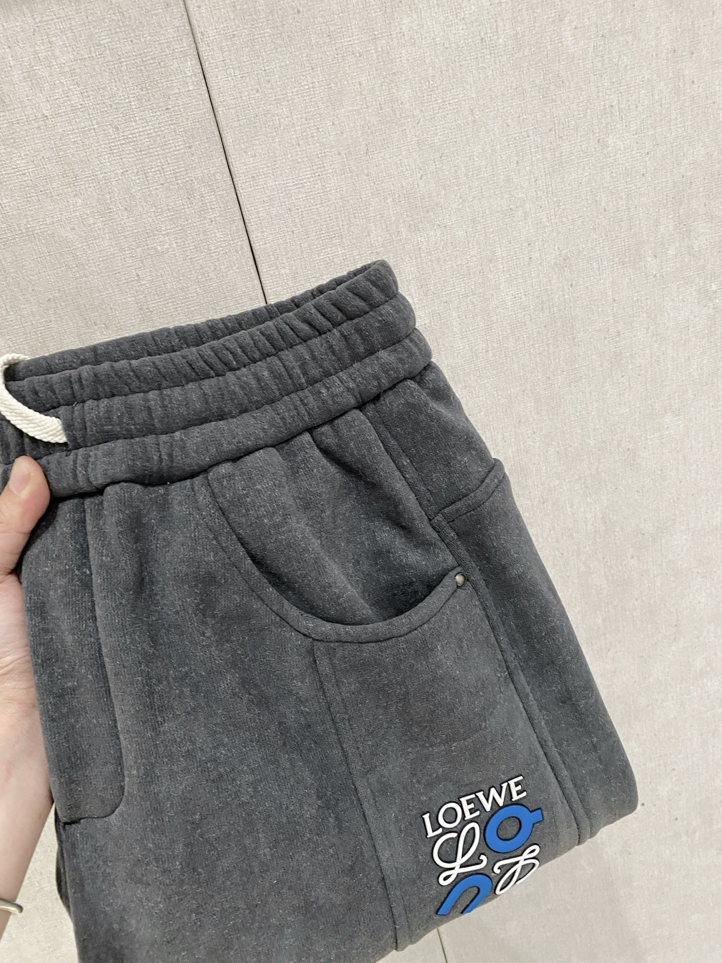 罗意威 新品】秋冬加厚加绒新款 25ss休闲裤金典再次出现，原单订制高品质时尚休闲裤。超级百搭款。独家定