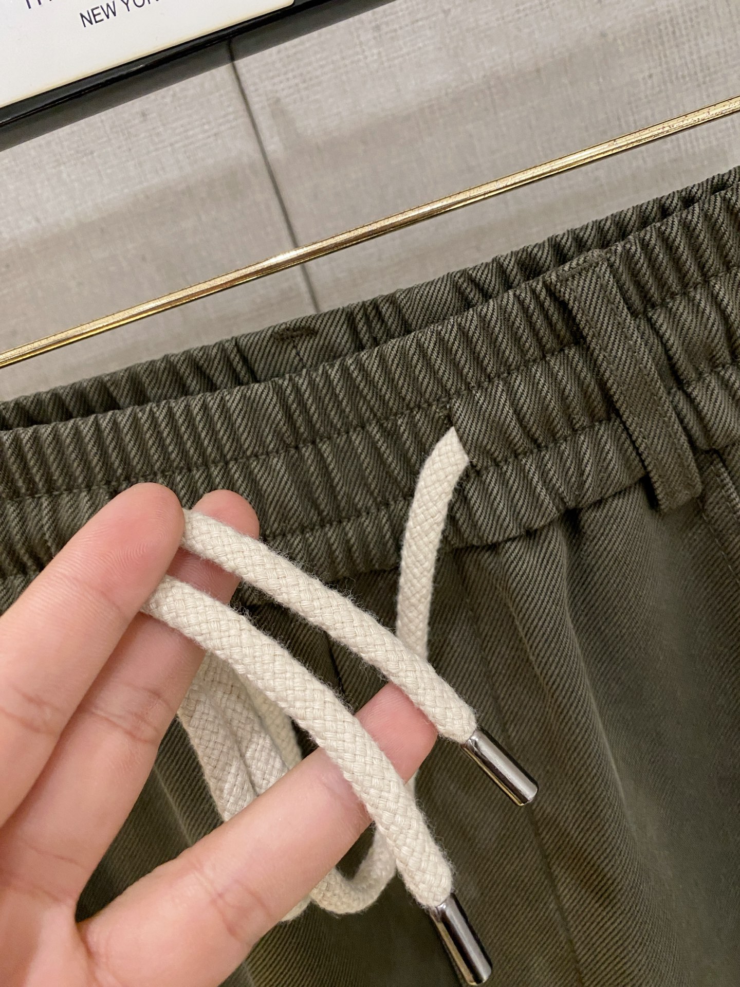 克罗心 新品】秋冬加厚加绒新款 25ss休闲裤金典再次出现，原单订制高品质时尚休闲裤。超级百搭款。独家定