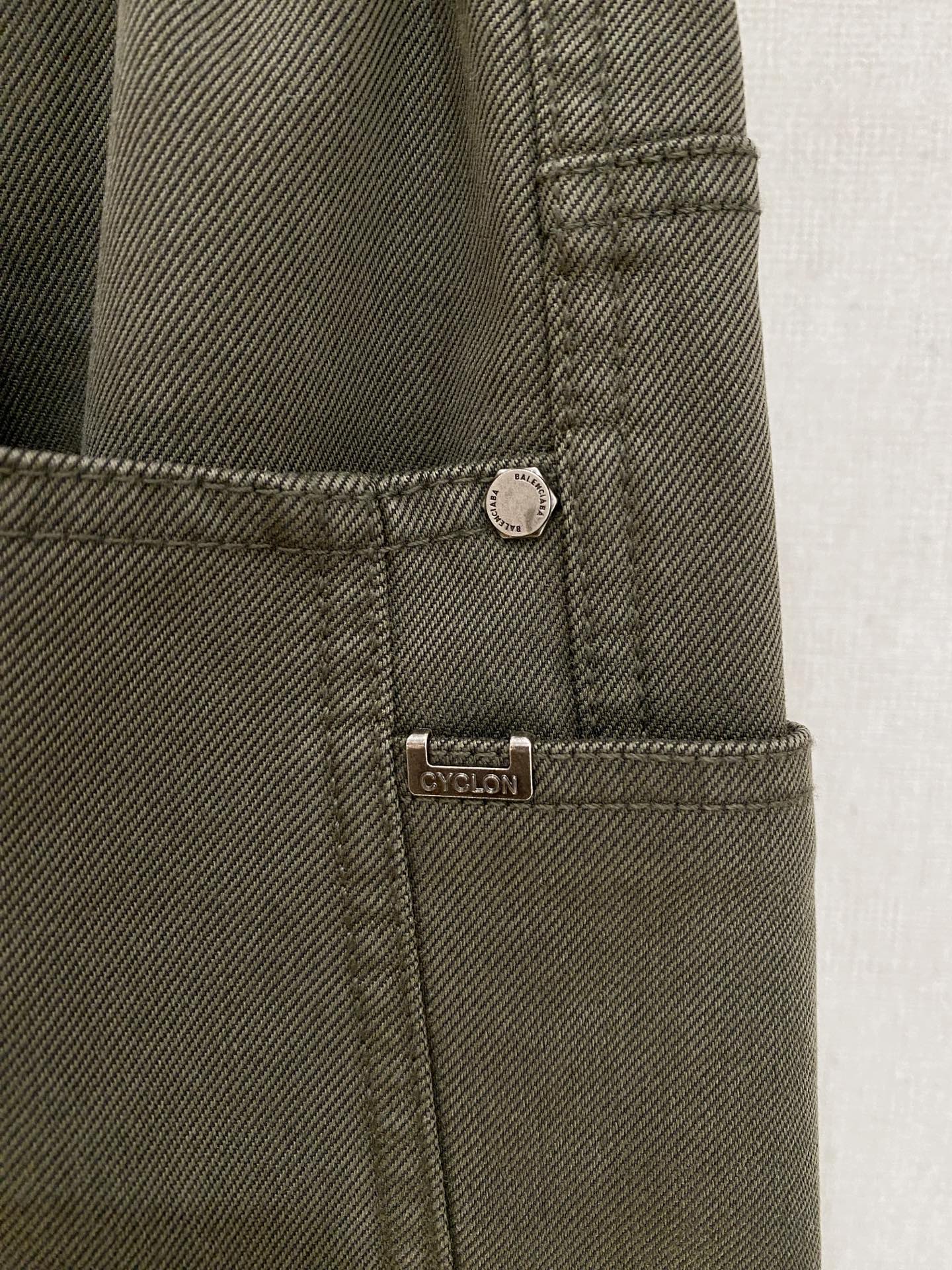 克罗心 新品】秋冬加厚加绒新款 25ss休闲裤金典再次出现，原单订制高品质时尚休闲裤。超级百搭款。独家定