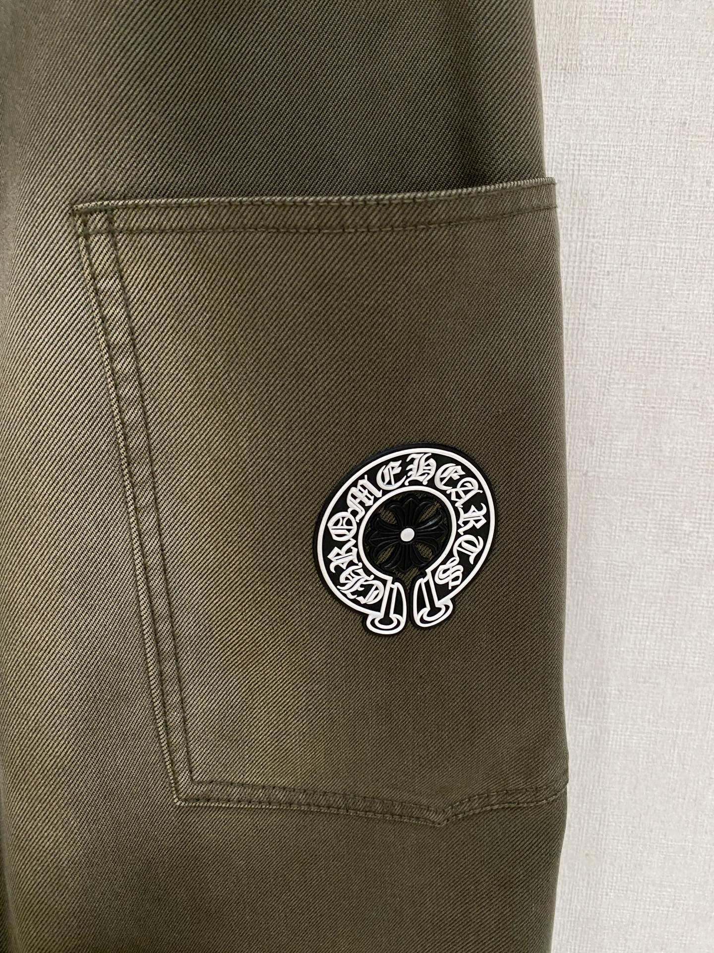 克罗心 新品】秋冬加厚加绒新款 25ss休闲裤金典再次出现，原单订制高品质时尚休闲裤。超级百搭款。独家定