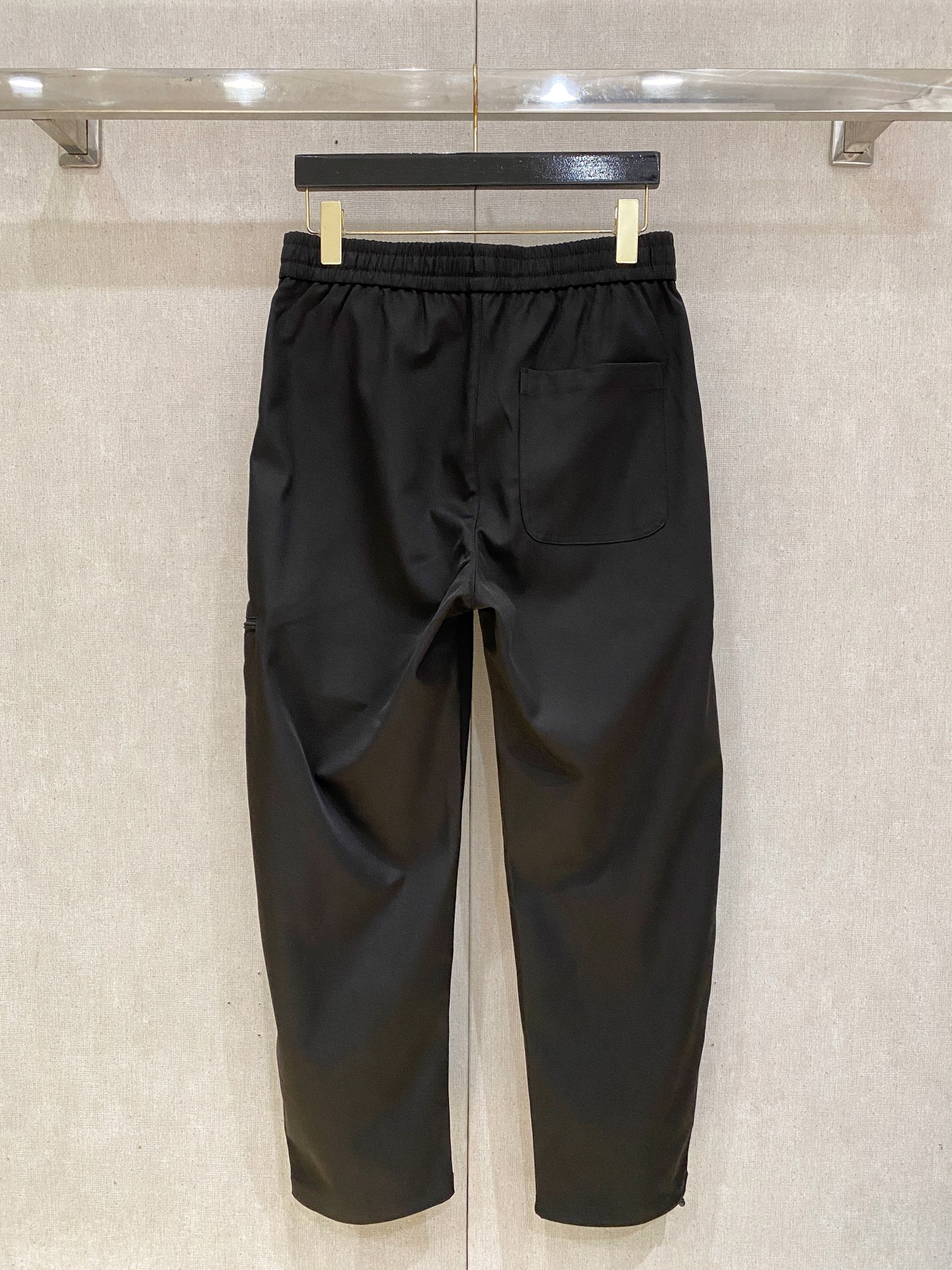 ARC‘TERYX —始祖鸟户外防风保暖透气冬季男士软壳裤！无缝设计 高热度鸟家户外机能风3D立体修身裁