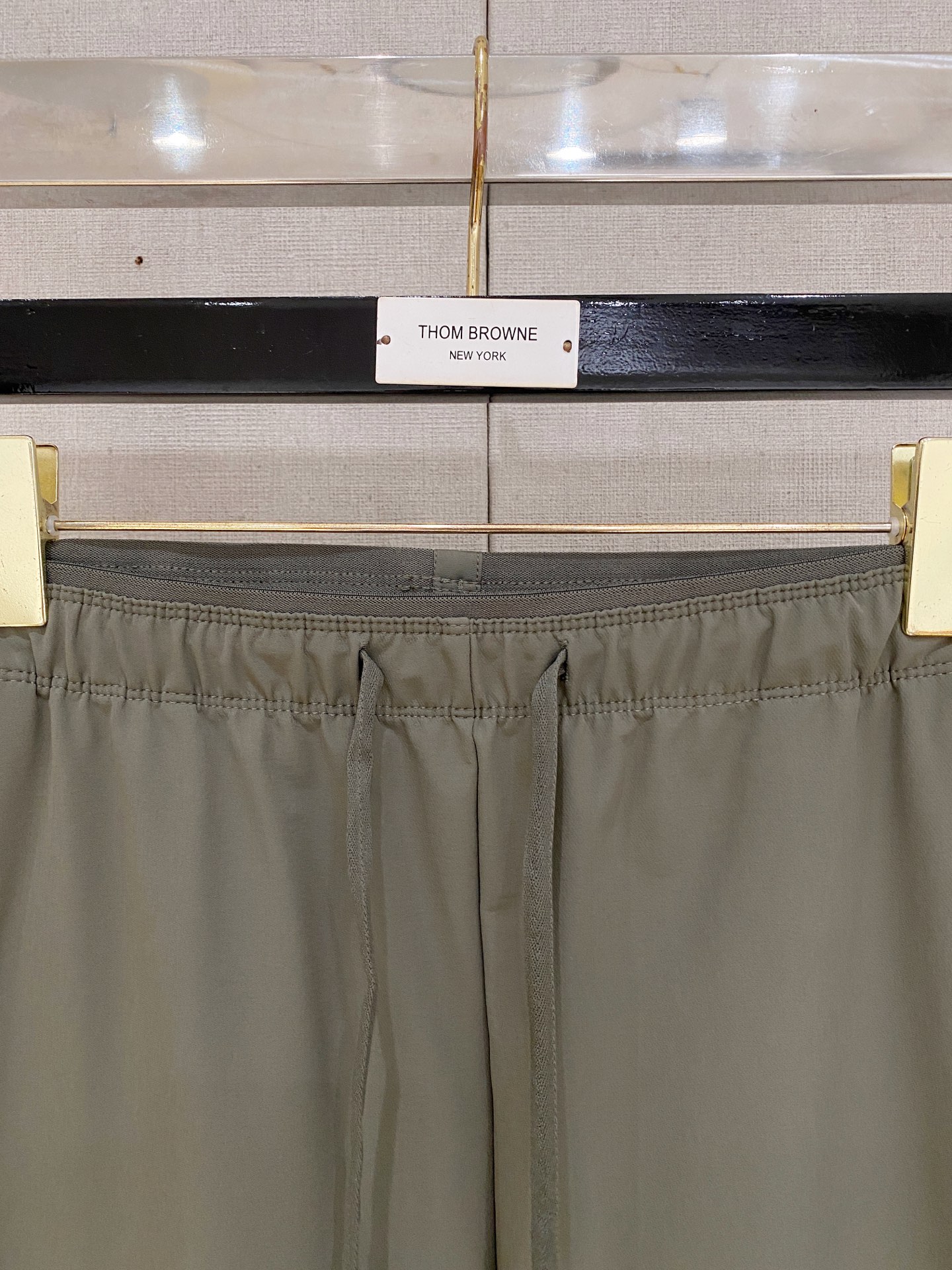 始祖鸟 男士休闲裤👍速干面料休闲裤，最新款上身版型无敌正！绝对可以闭眼收的一款此款裤子非常百搭，弹力腰围