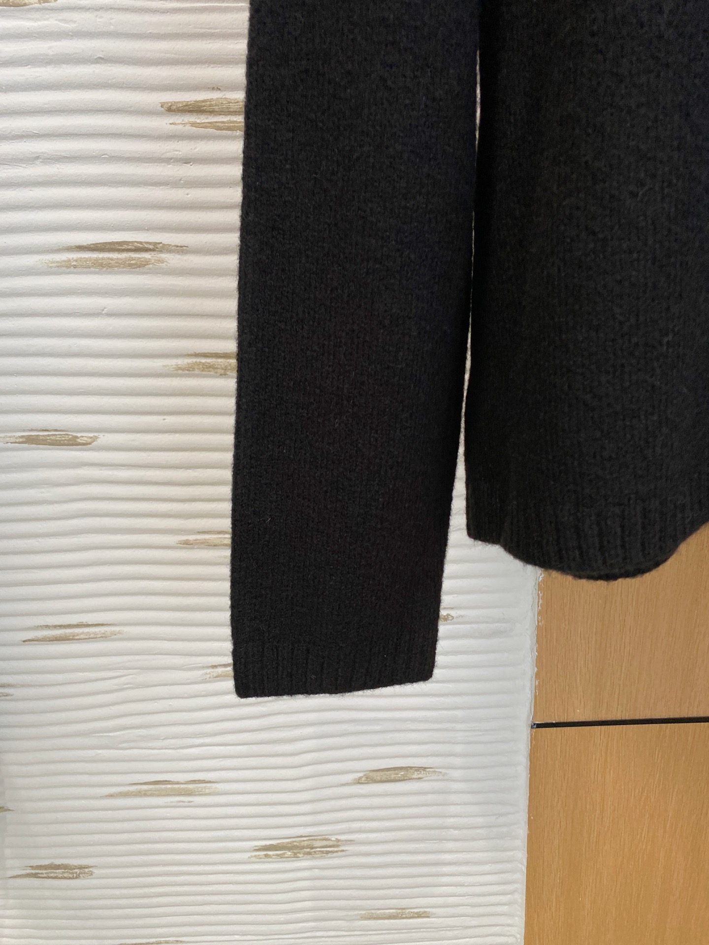 lP🆕【新品】秋冬新款针织羊毛衫高品质意大利进口羊毛面料，高密度针织，时尚百搭毛衣，帅气十足。耐穿不易变