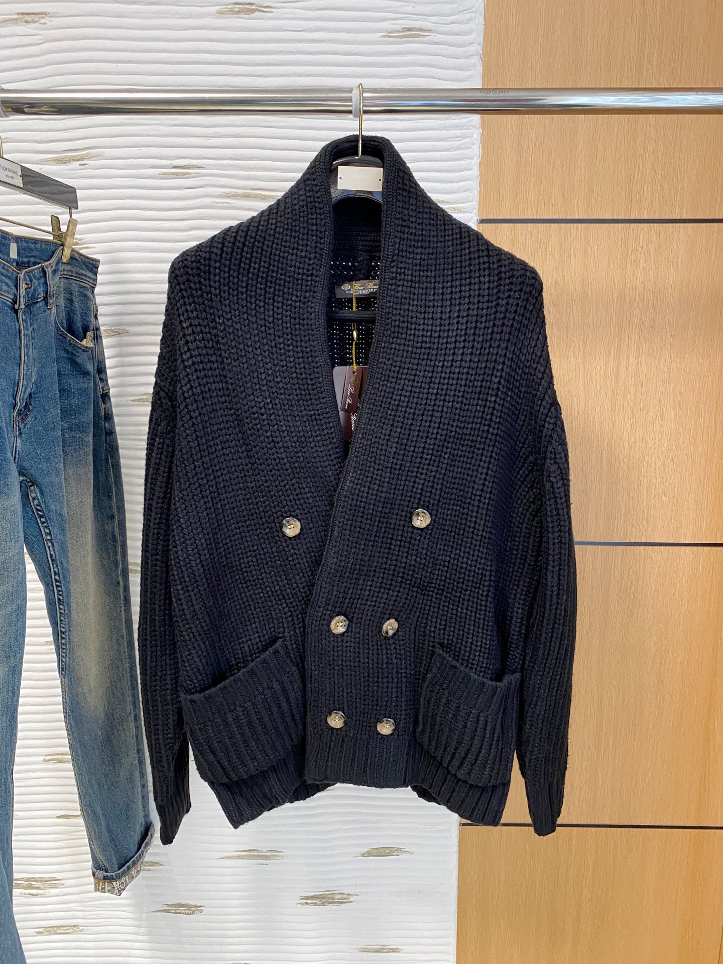 lP🆕 【新品】秋冬新款针织羊毛衫高品质意大利进口羊毛面料，高密度针织，时尚百搭毛衣，帅气十足。耐穿不易